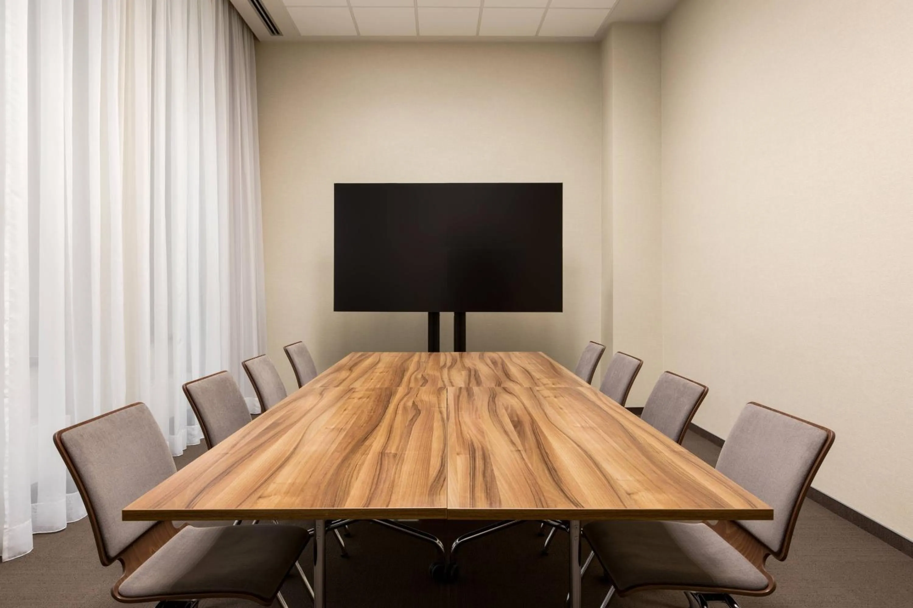 Meeting/conference room in AC Hotel by Marriott Wroclaw