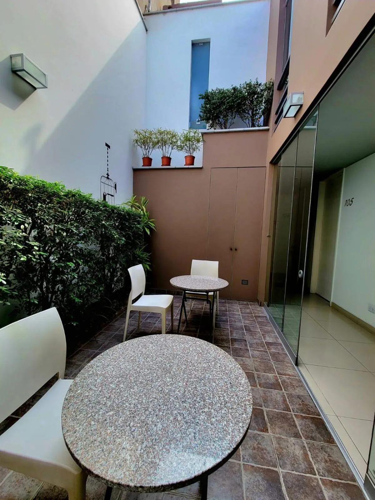 Patio in 3B Barranco by Katari Hoteles