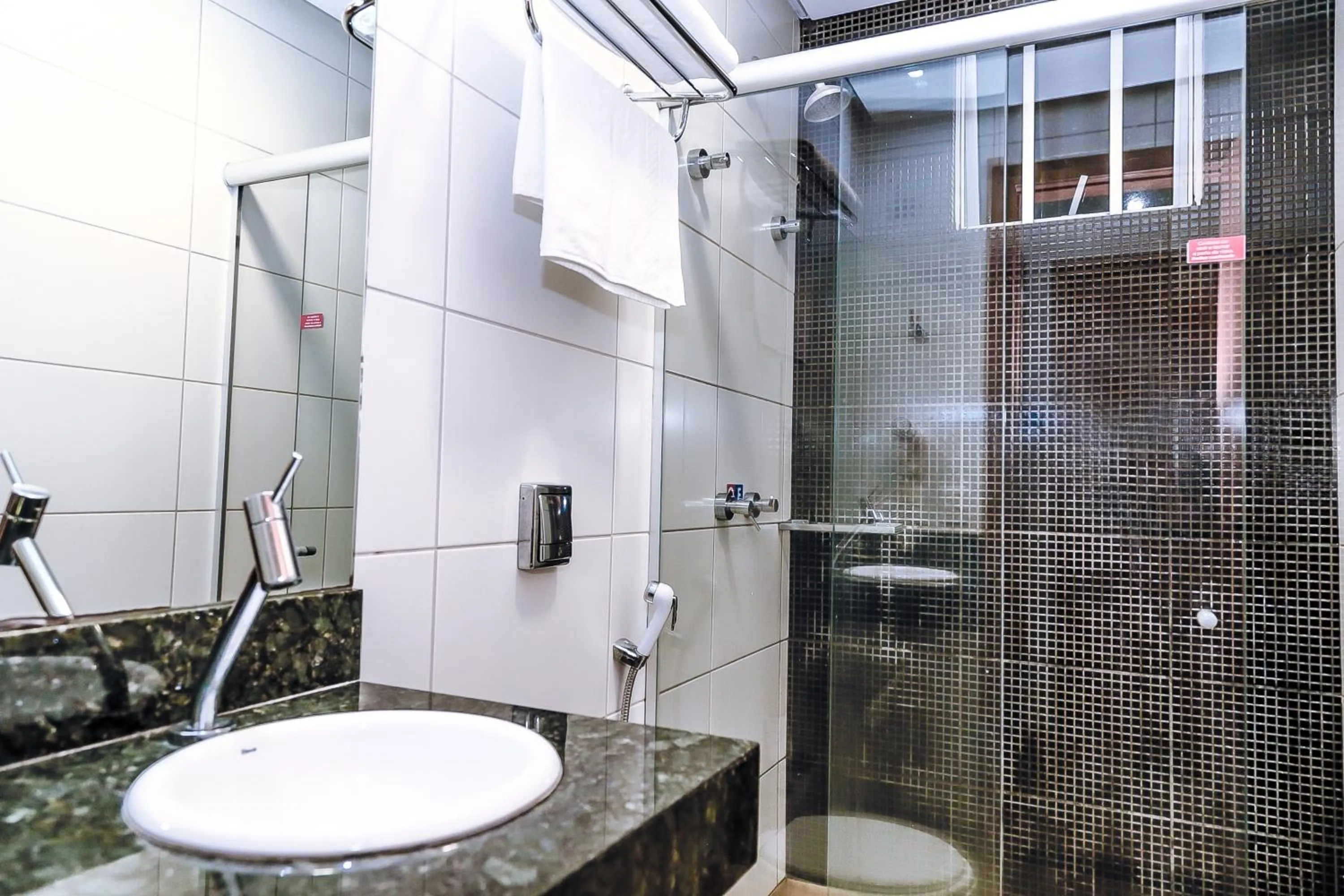 Shower in Hotel Rio Vermelho