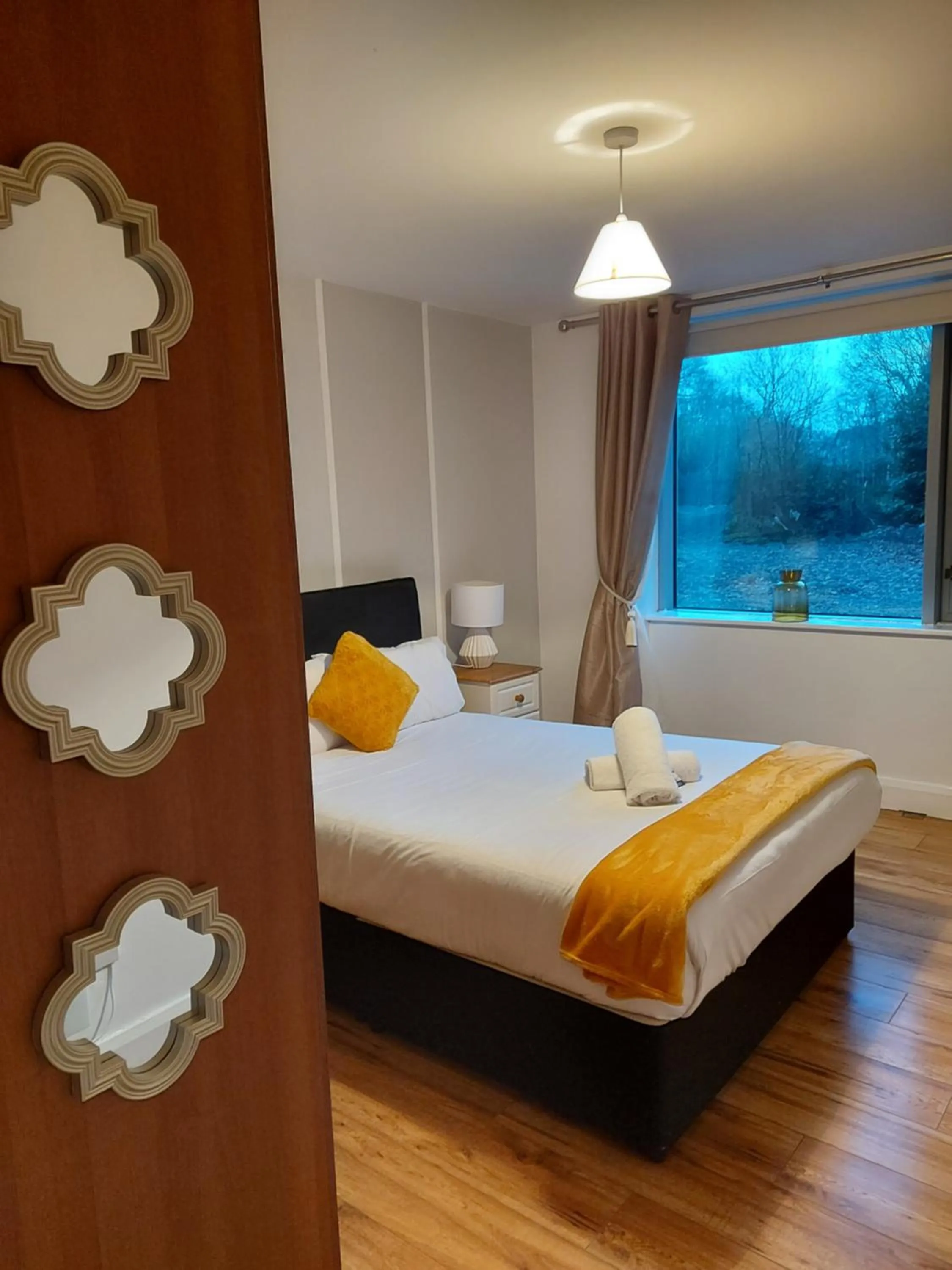 Bedroom, Bed in Wild Atlantic Apartments Killarney