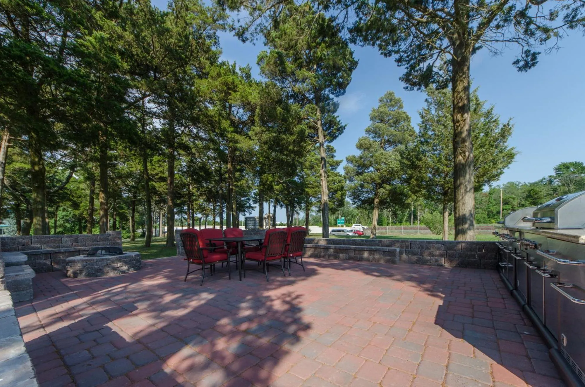 BBQ facilities in Hyland Motor Inn