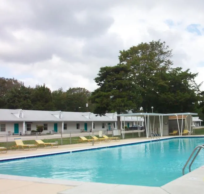 Property building in Hyland Motor Inn