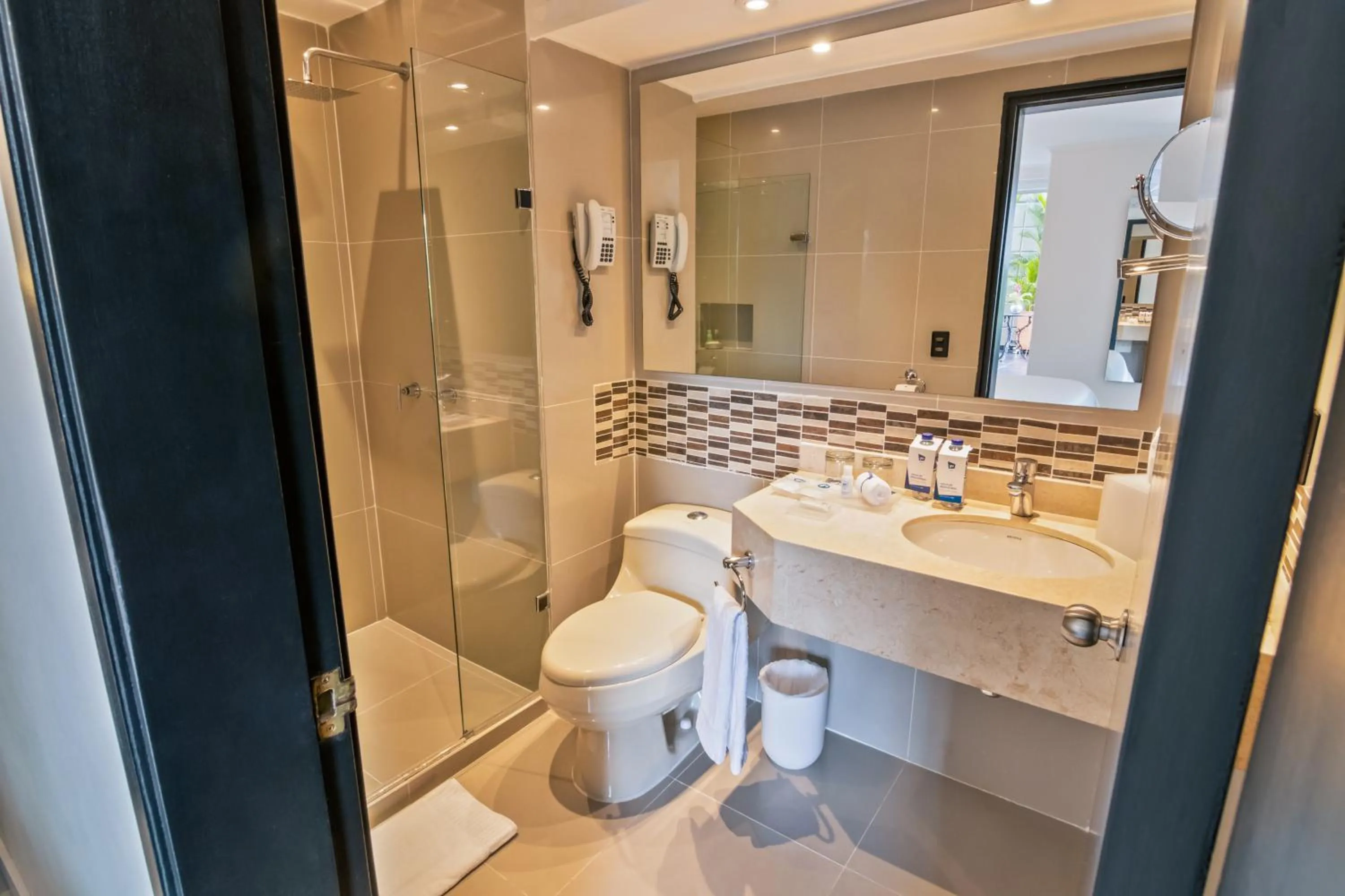 Shower in GHL Hotel Portón Medellín