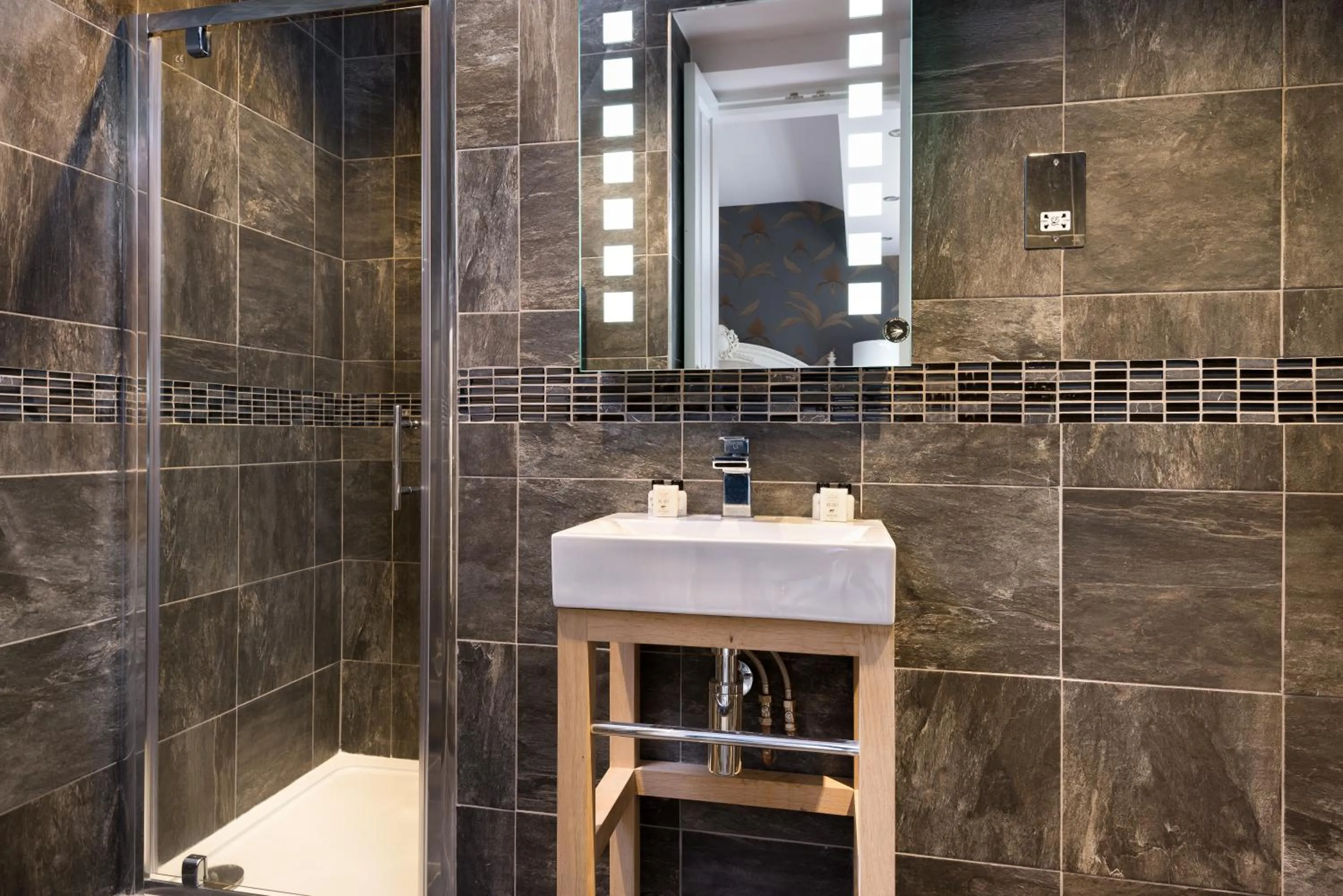 Bathroom in The Traveller's Rest