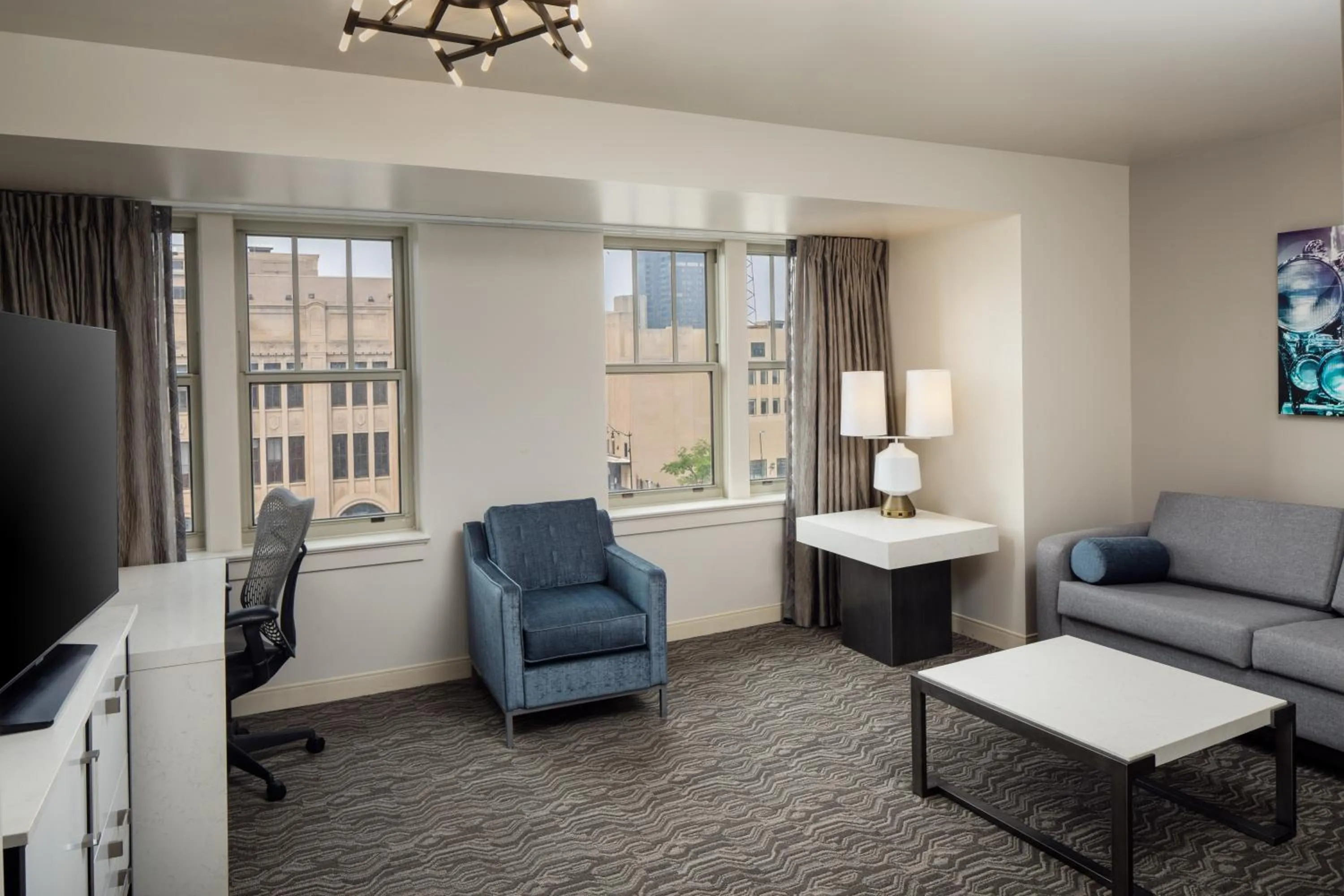 Living room in DoubleTree Suites by Hilton Hotel Detroit Downtown - Fort Shelby