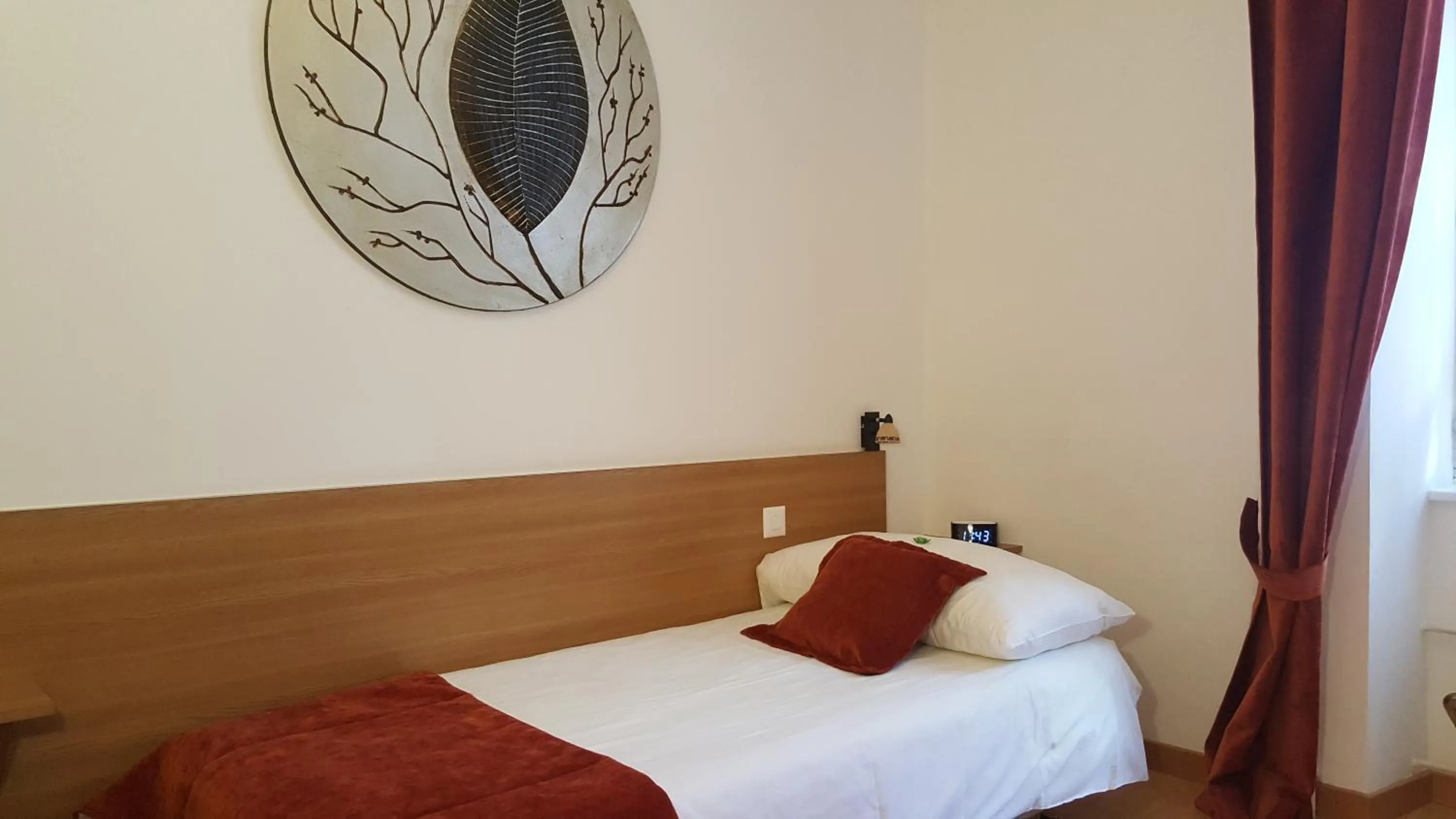 Bed in Hostellerie du XVI Siècle