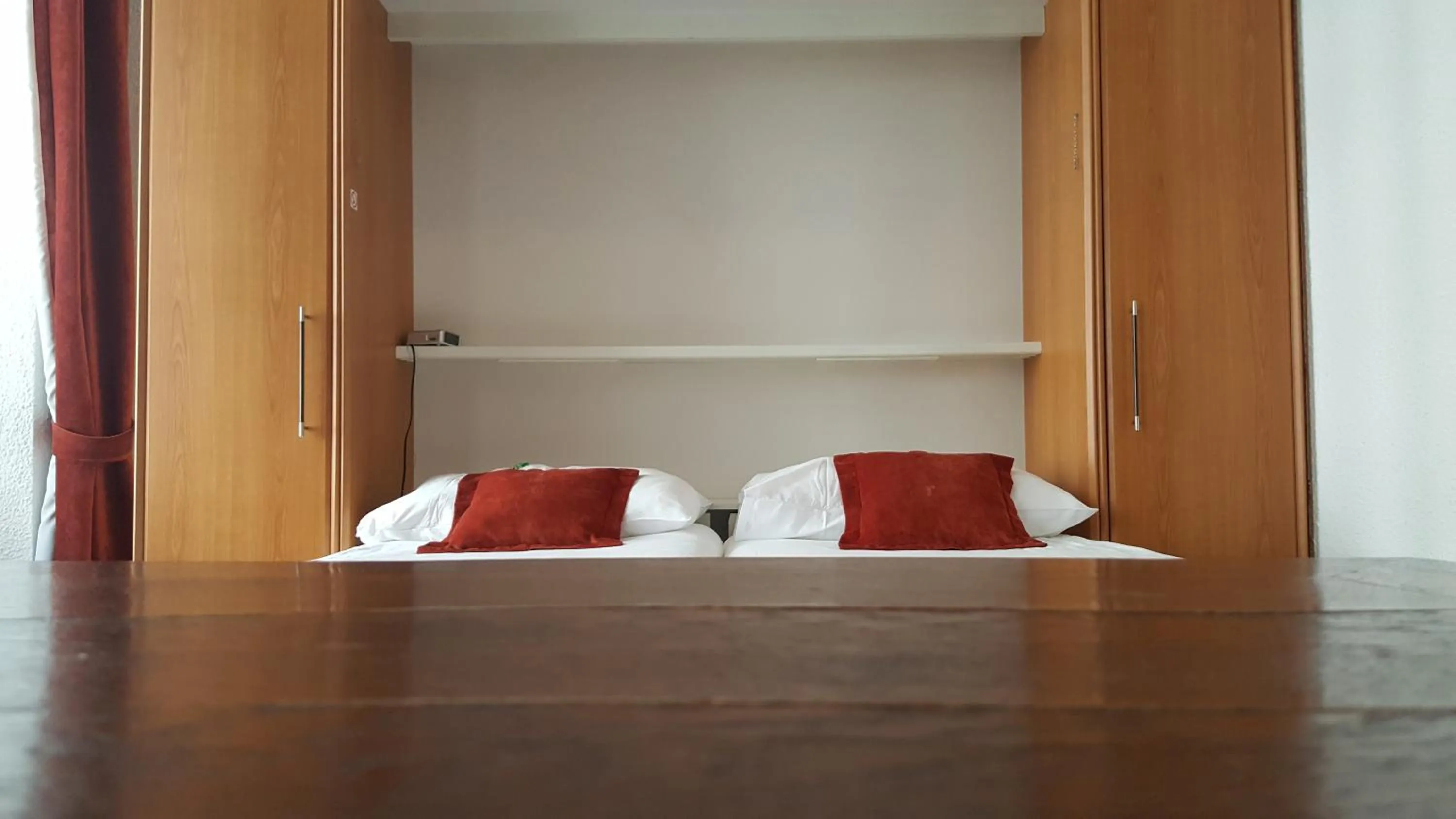 Bed in Hostellerie du XVI Siècle