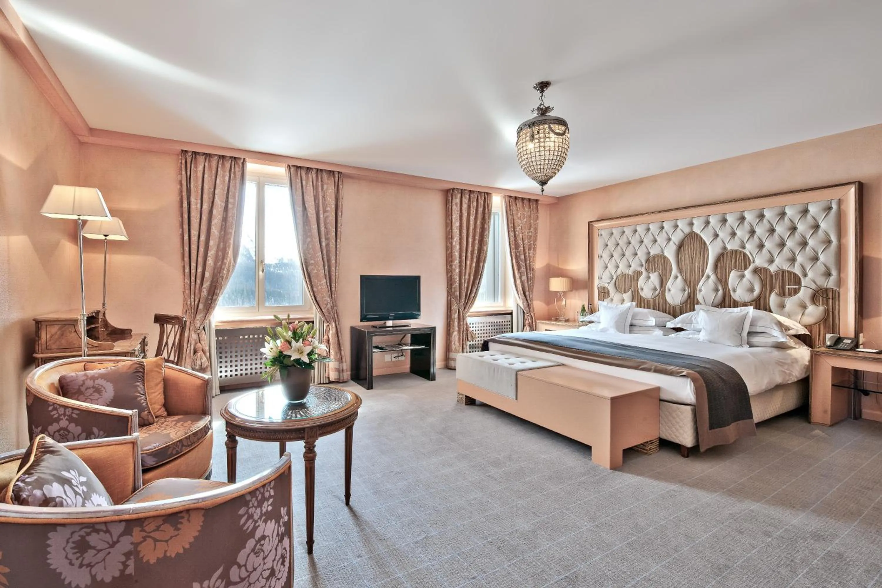 Bed in Carlton Hotel St Moritz - The Leading Hotels of the World