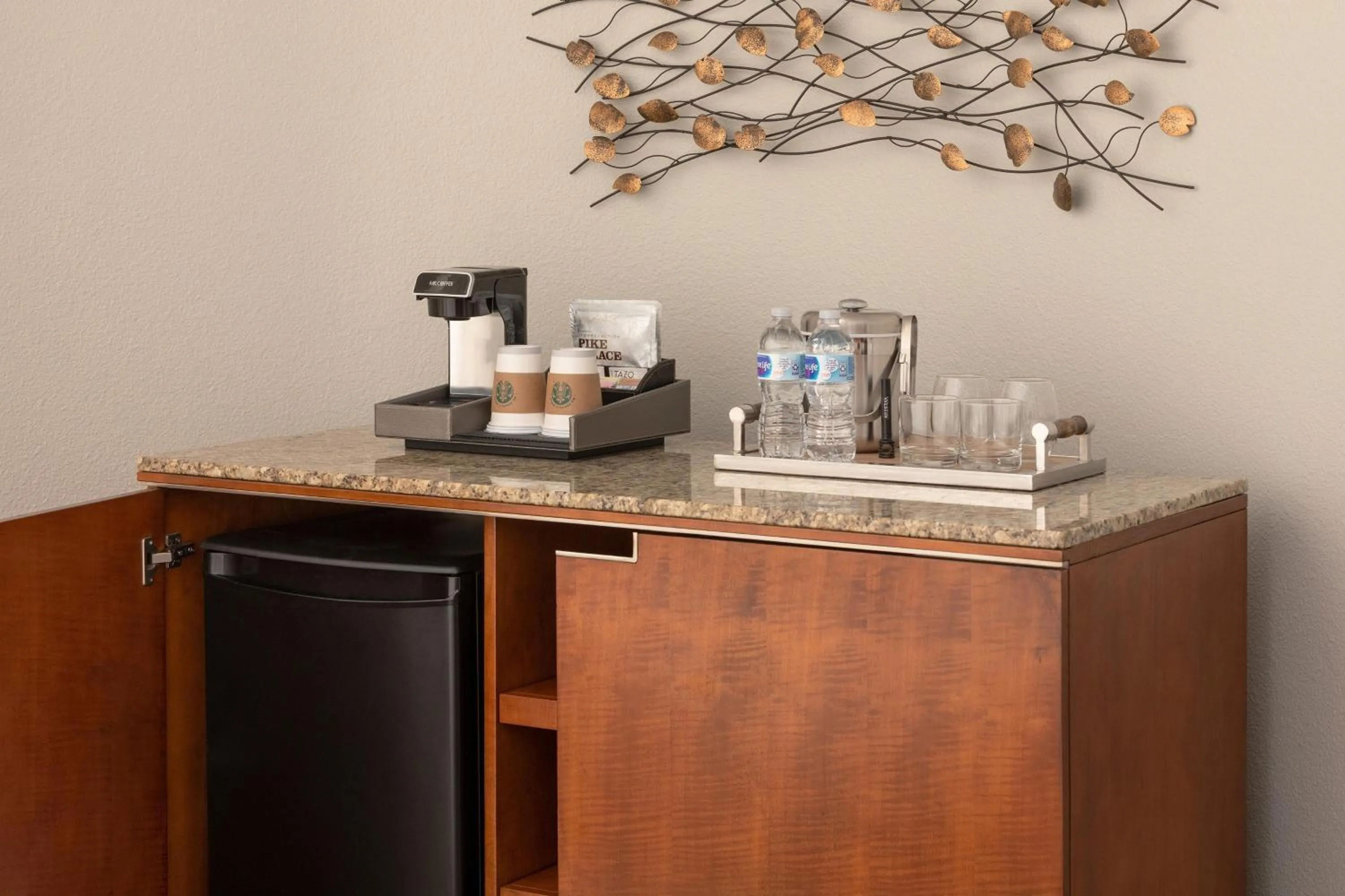 Photo of the whole room in The Westin Rancho Mirage Golf Resort & Spa