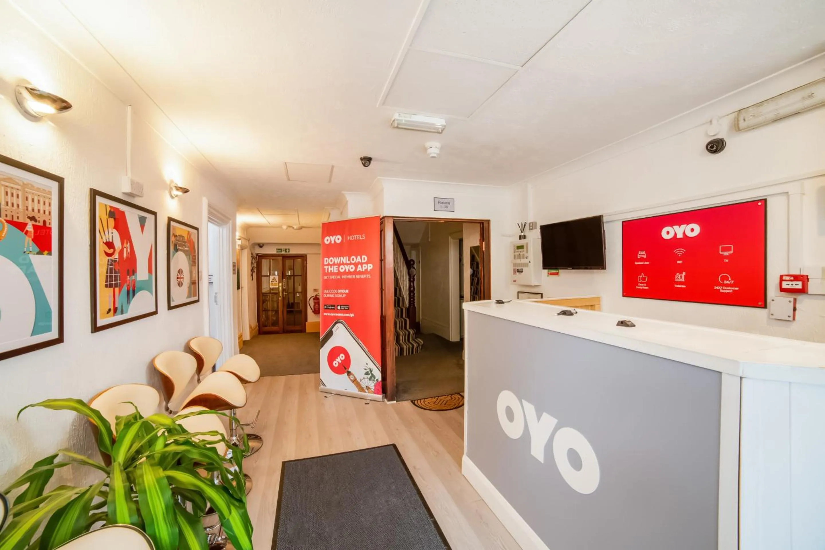 Lobby or reception in Devine Beach Hotel, Westcliff Southend-On-Sea