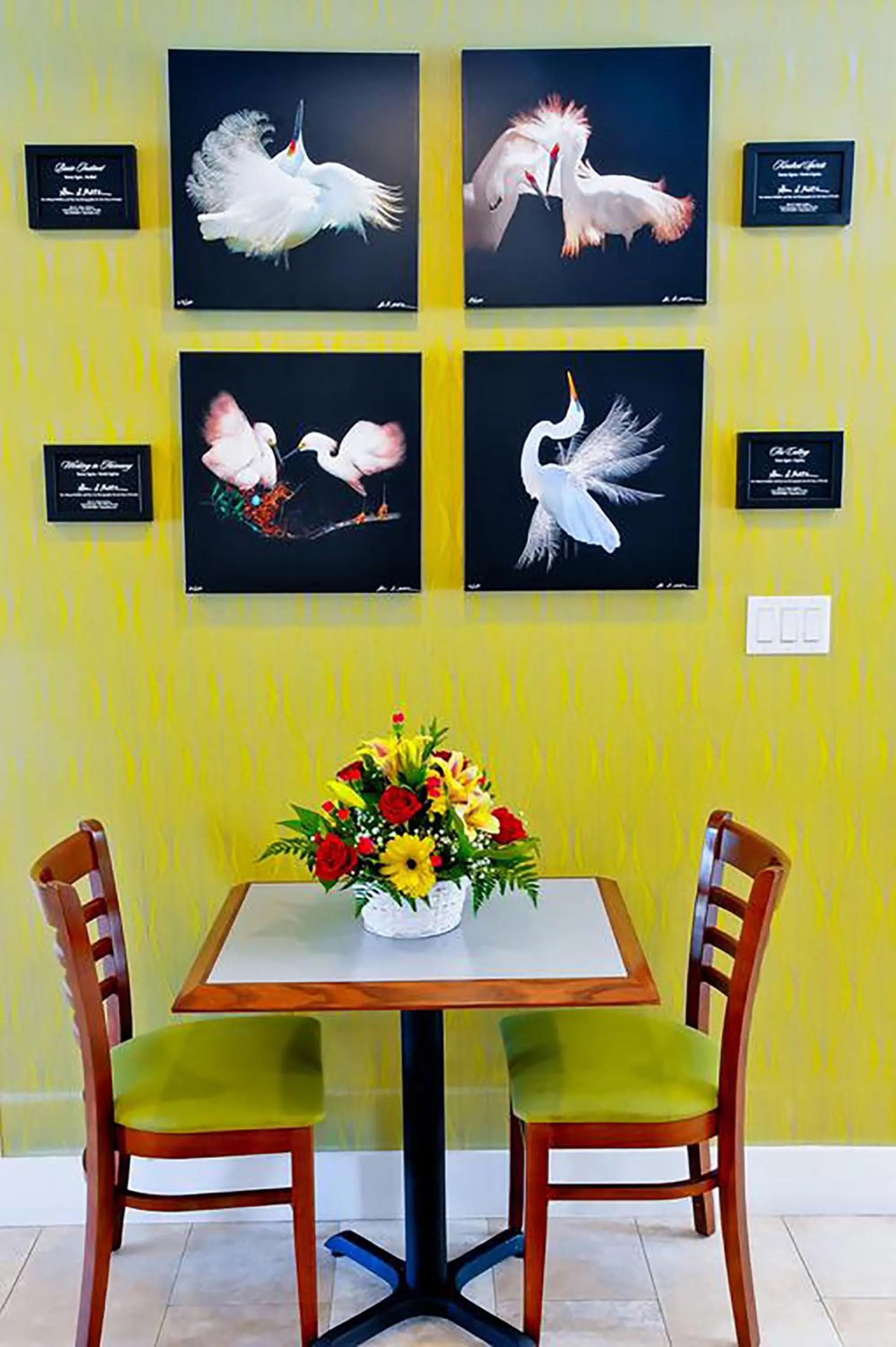 Dining area in Silver Palms Inn