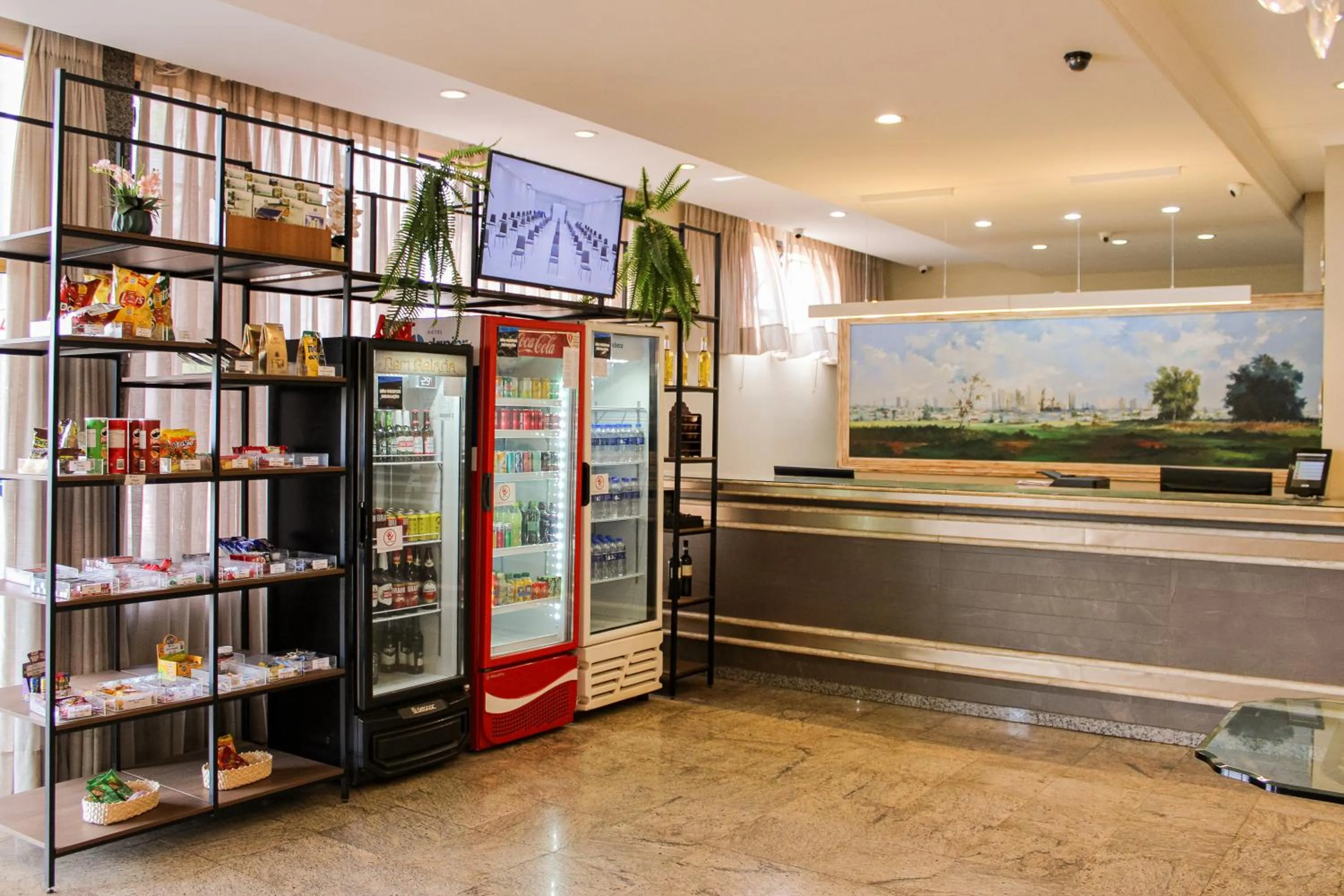 Lobby or reception in Hotel Dan Inn Araraquara by Nacional Inn