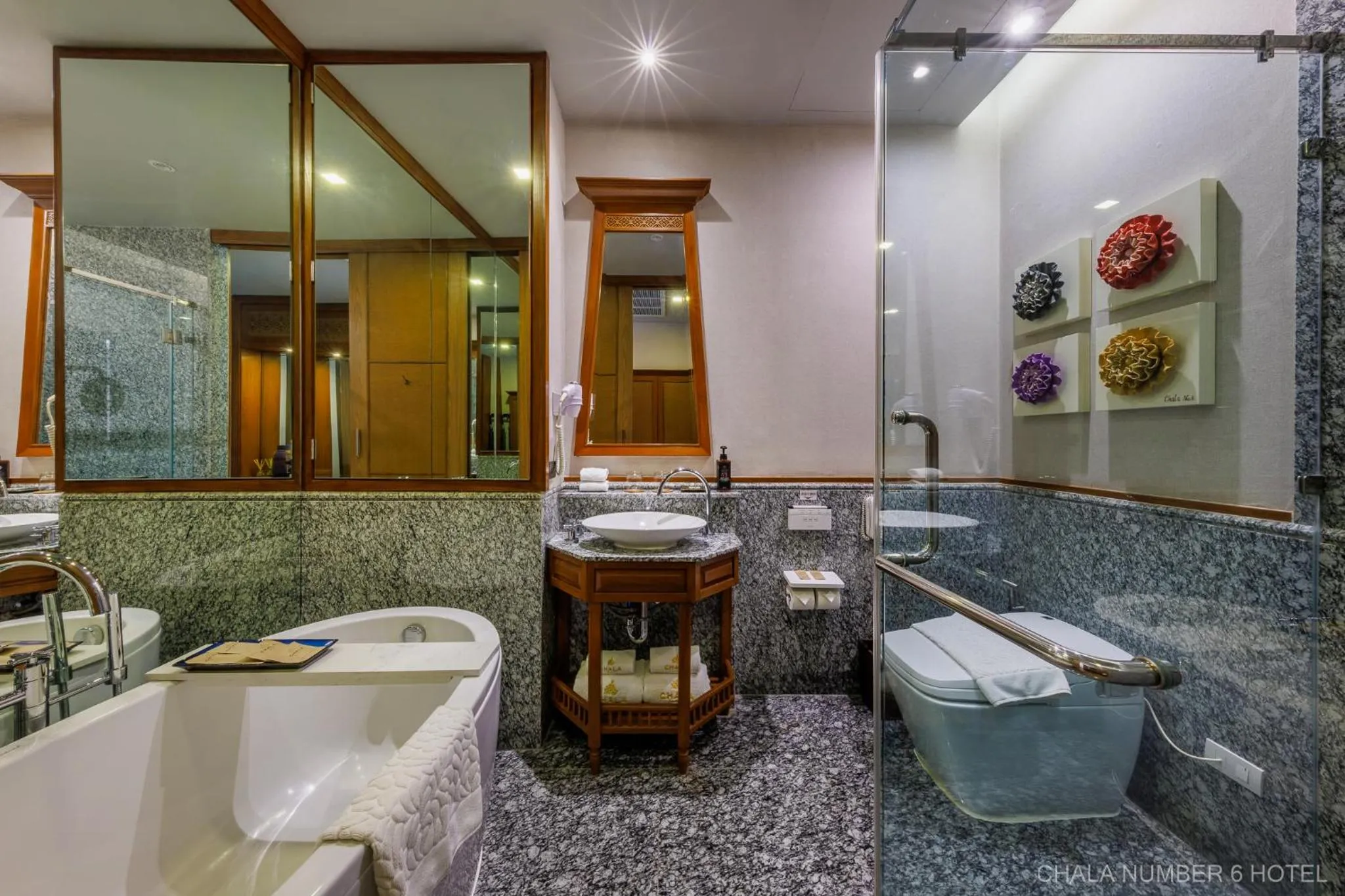 Bath in Chala Number6