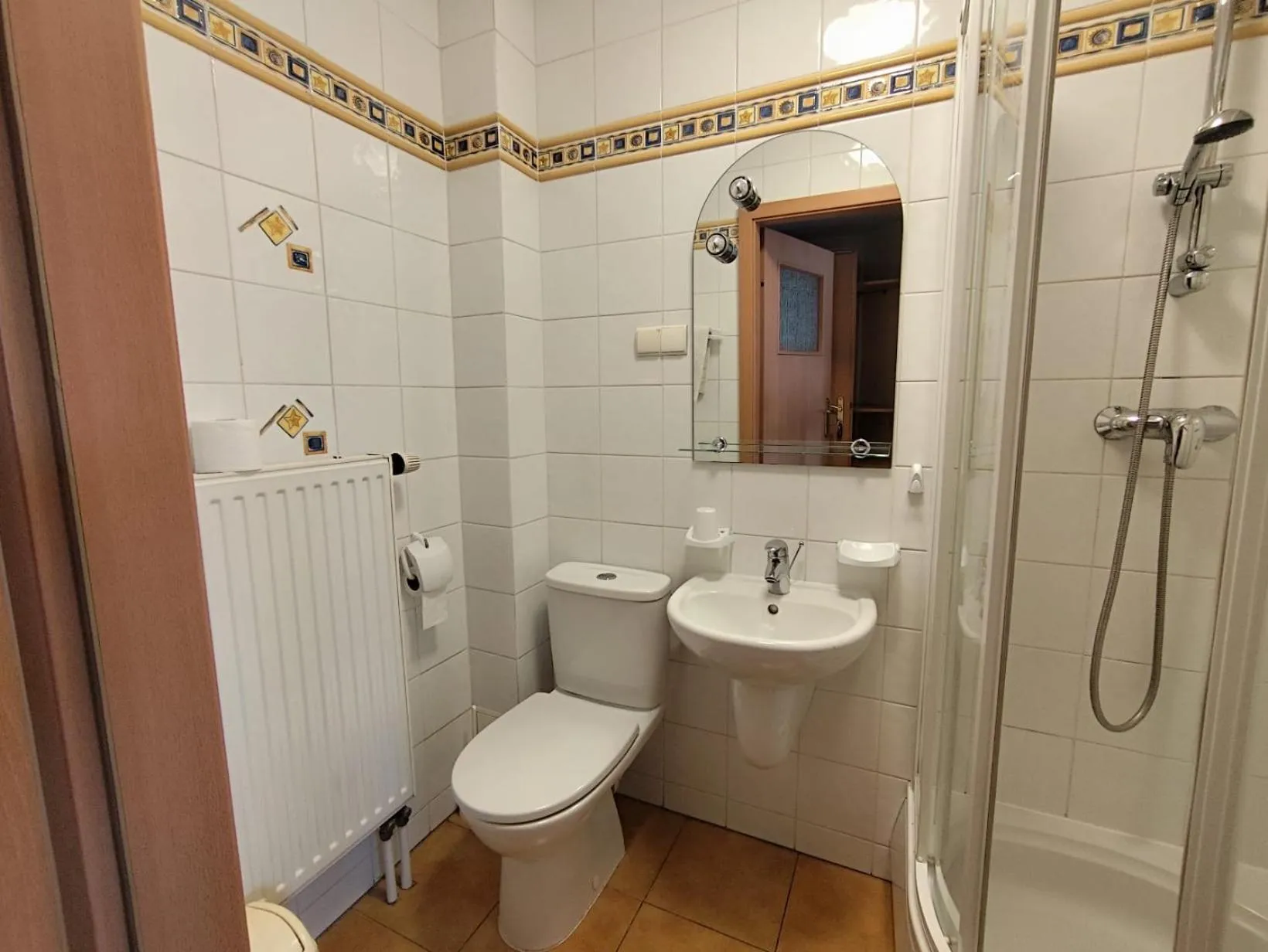 Shower in Gosciniec Tombor