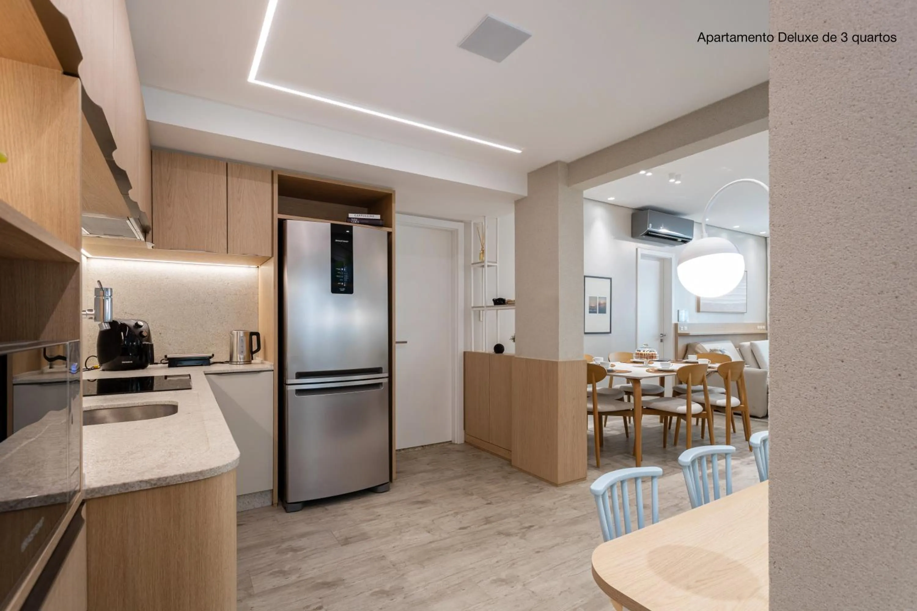 kitchen in Santa Inn Hotel