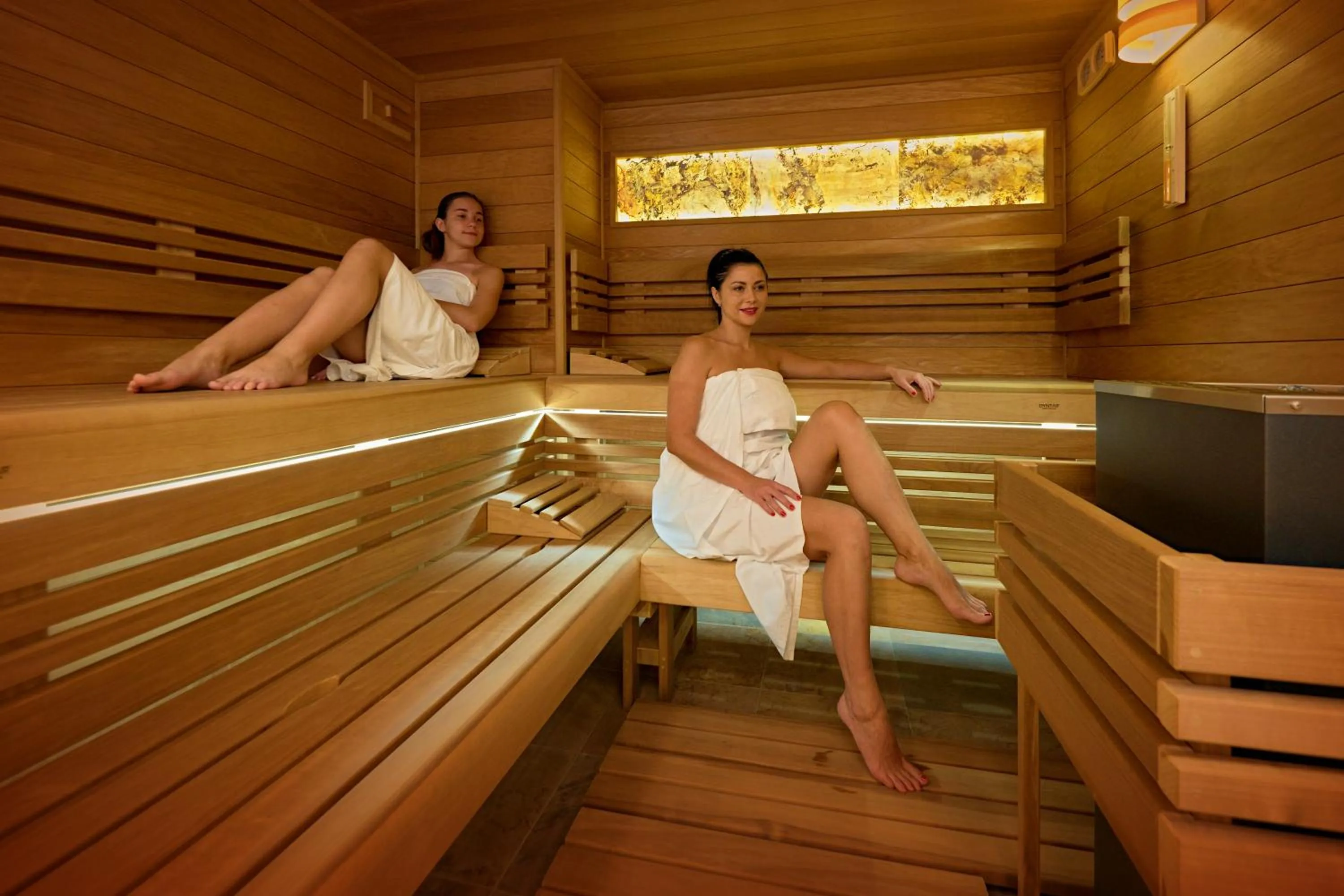 People in Hotel Bartoš