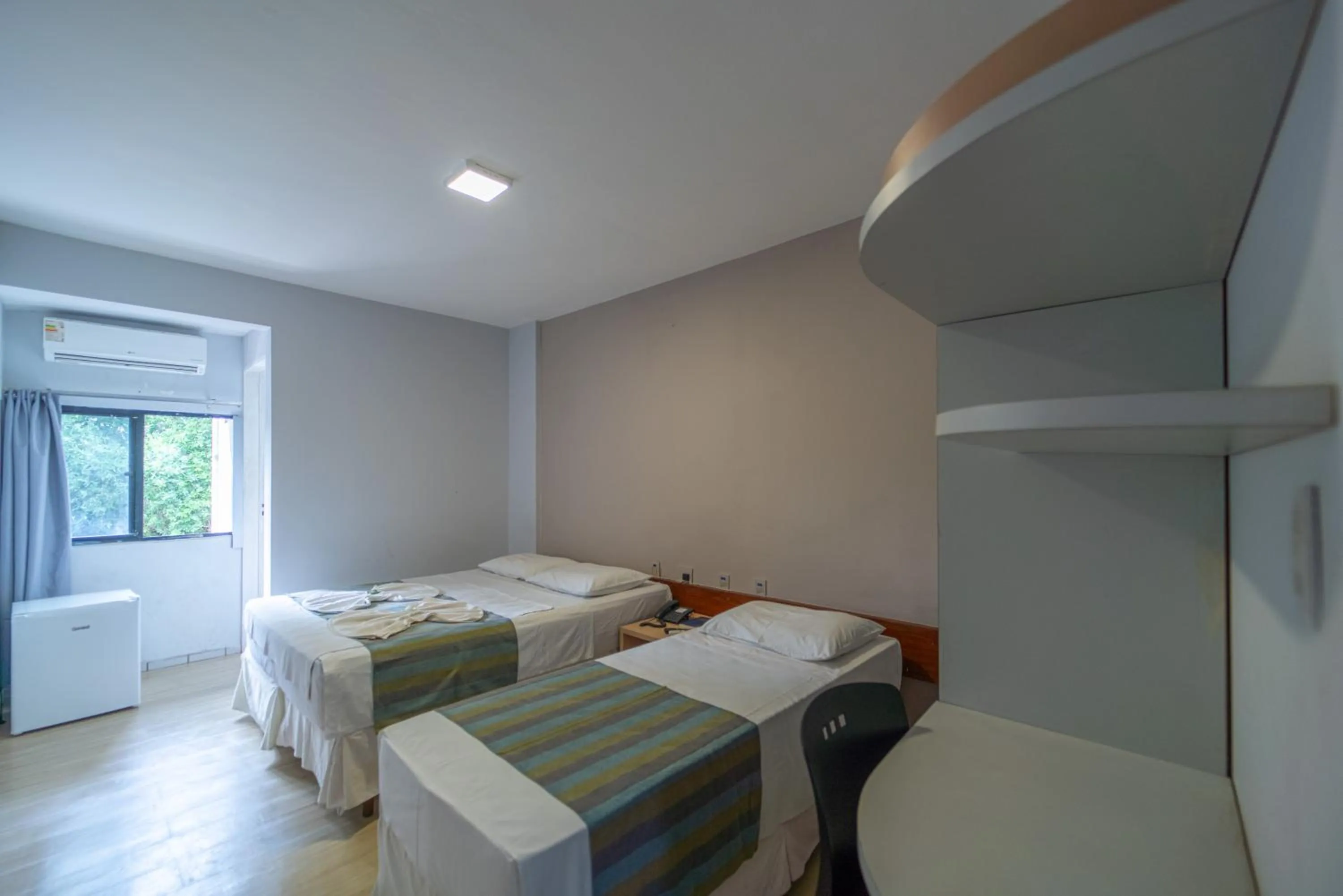 Bed in Lagoa Park Hotel