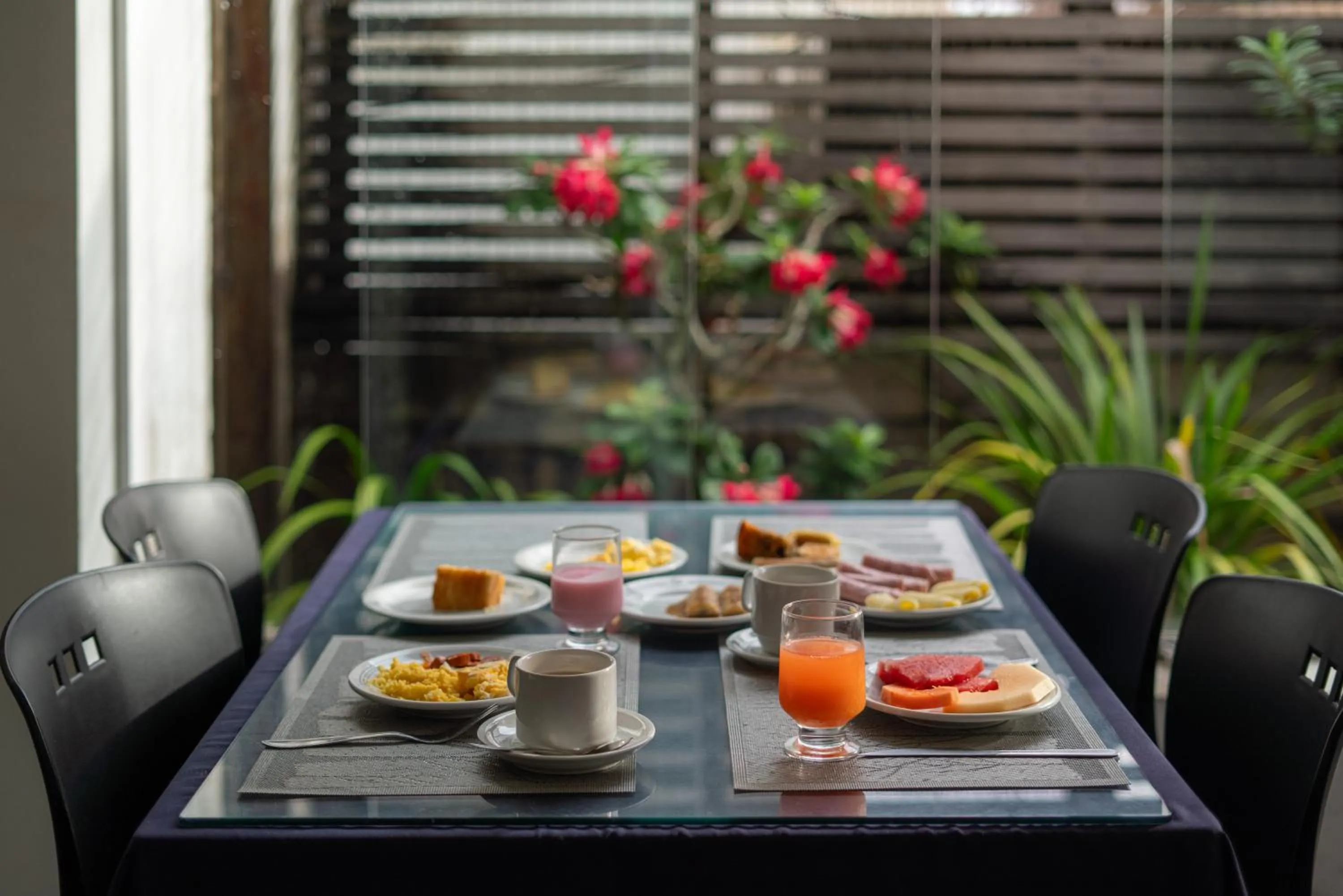 Breakfast in Lagoa Park Hotel