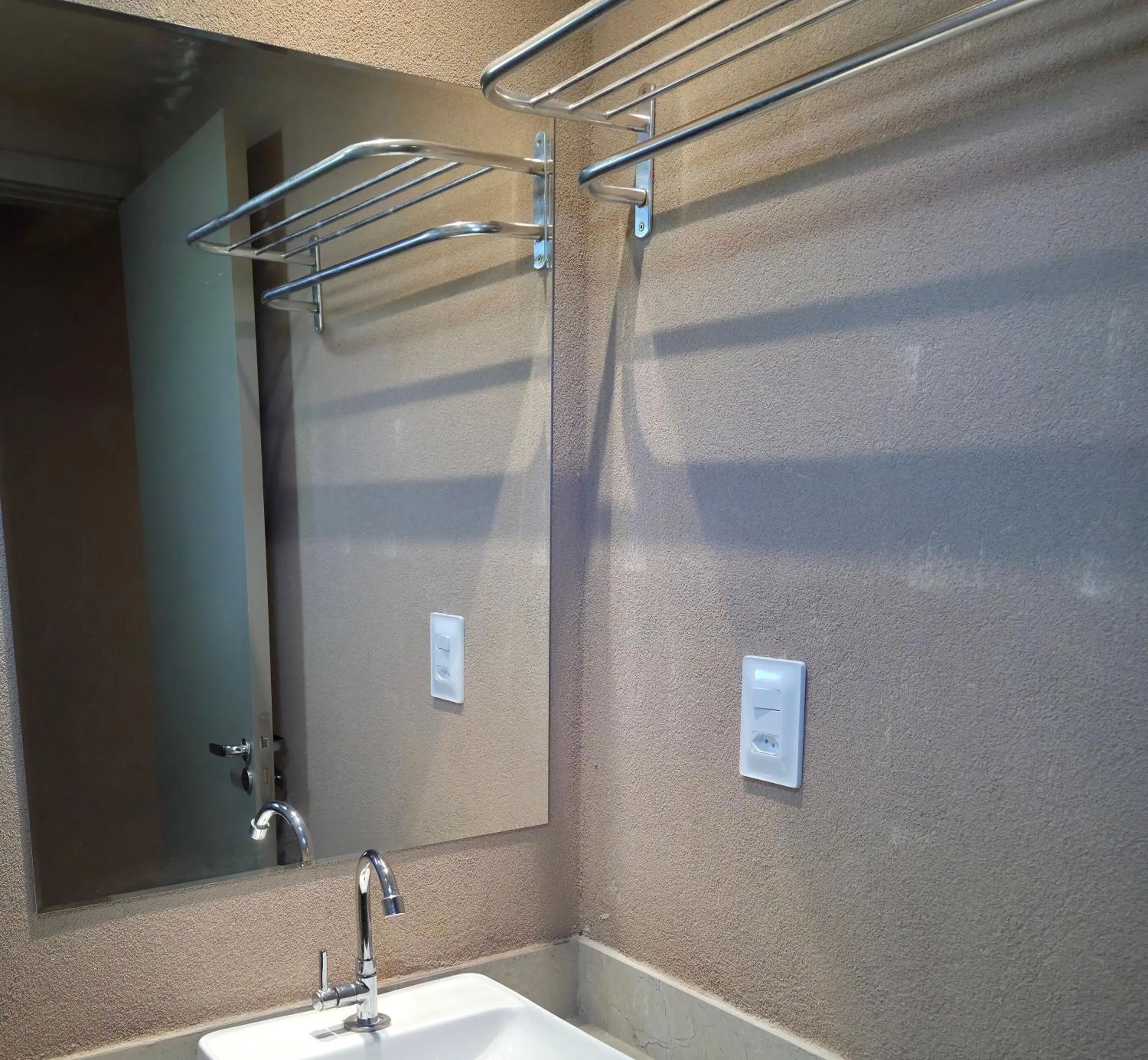 Bathroom in Lagoa Park Hotel