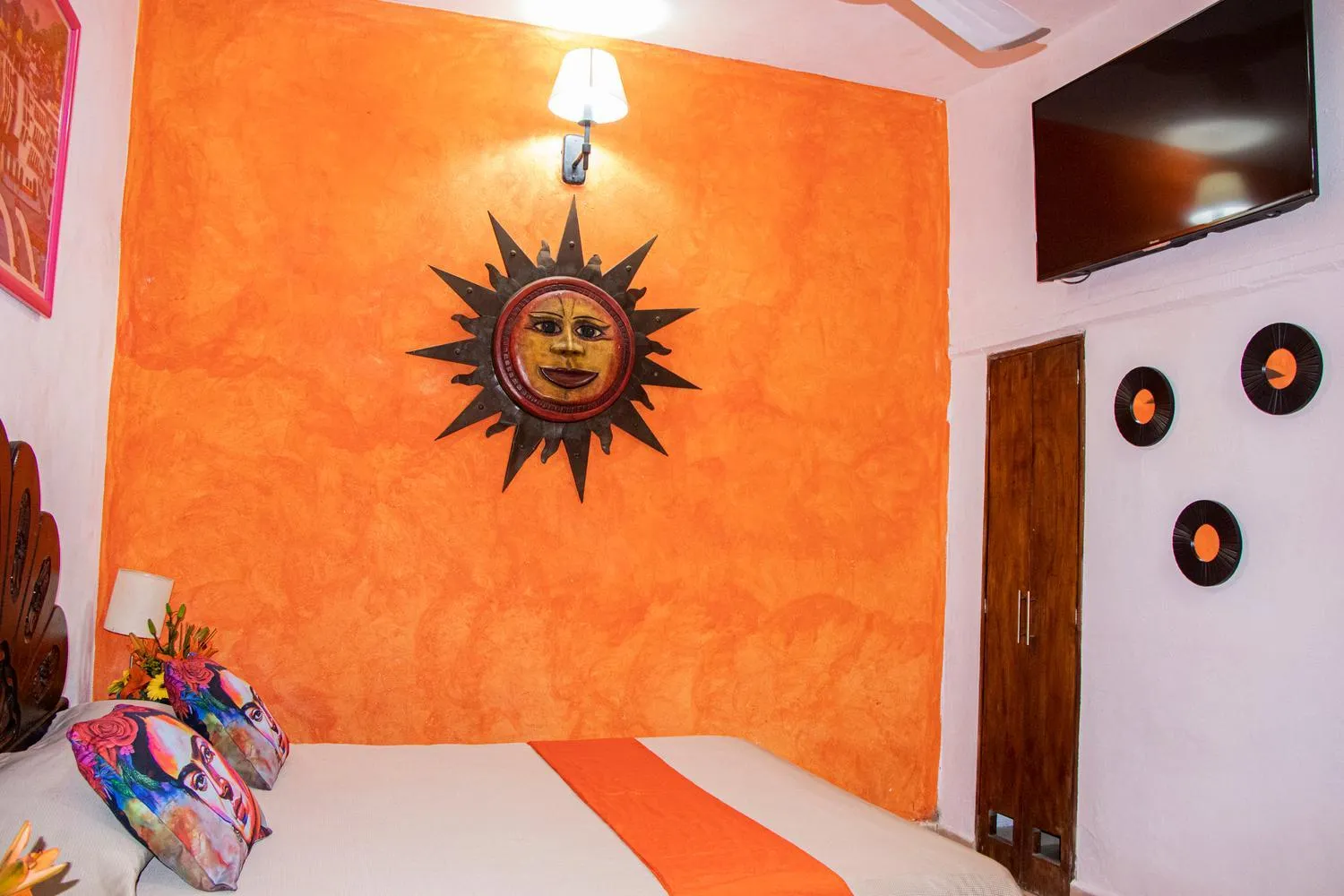 Bedroom, Bed in Hotel Posada De Roger - Near Los Muertos Beach