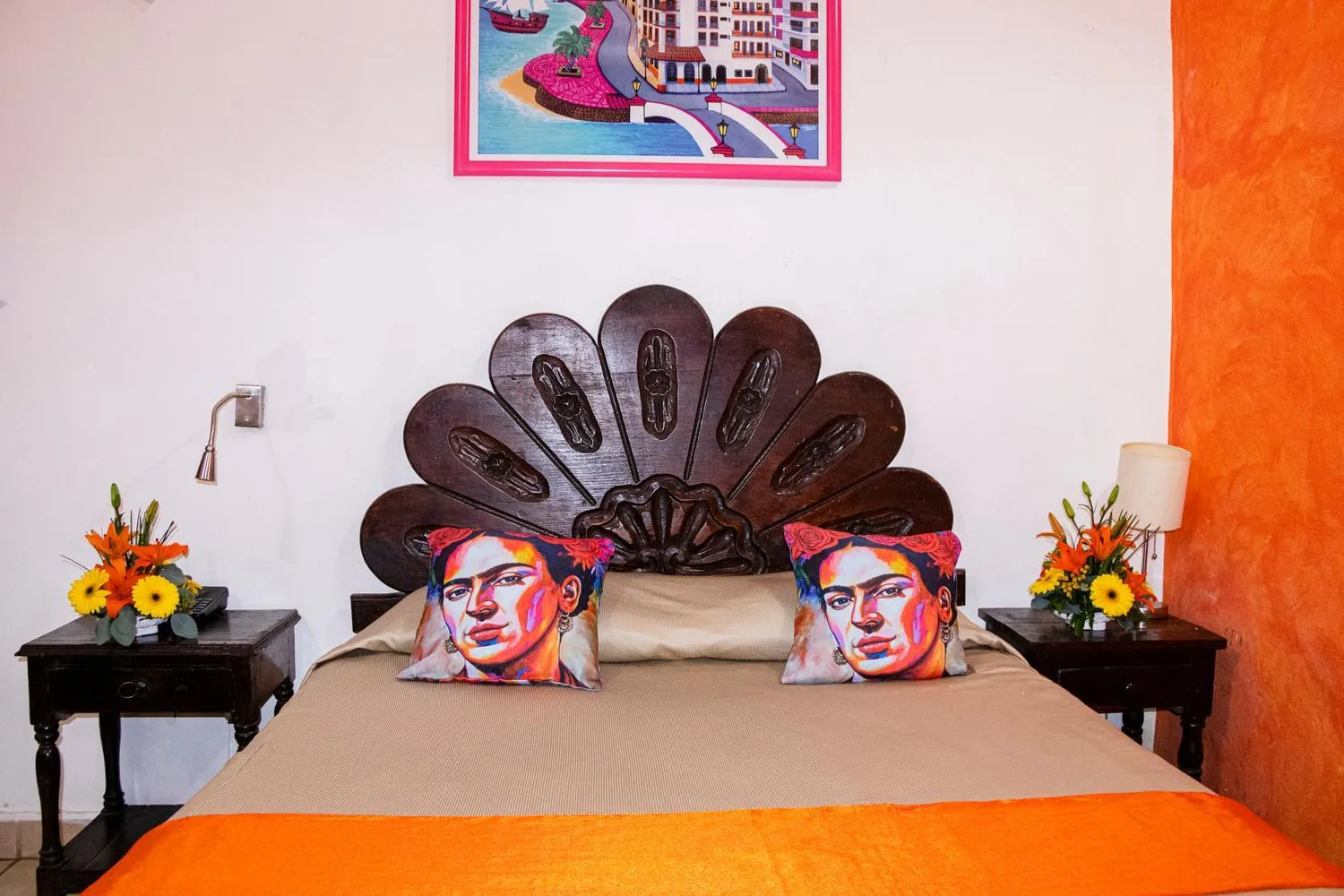 Photo of the whole room, Bed in Hotel Posada De Roger - Near Los Muertos Beach