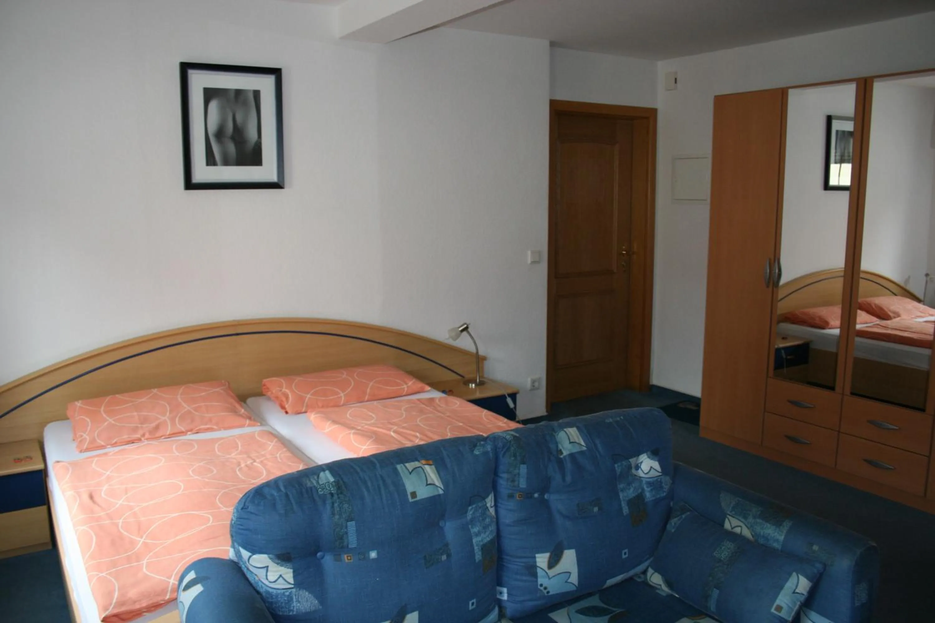 Bed in Gasthaus & Hotel Zur Linde