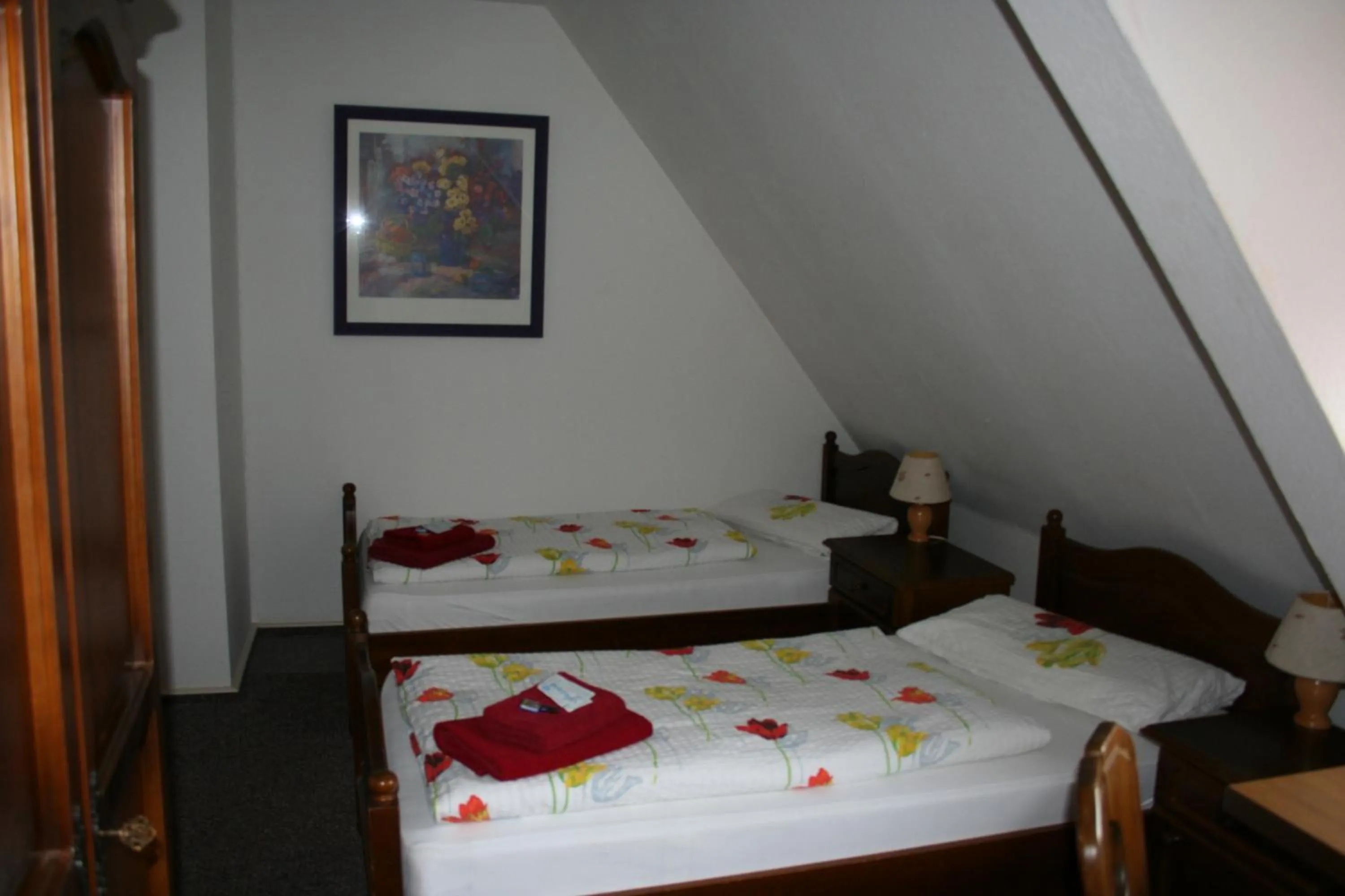 Bed in Gasthaus & Hotel Zur Linde