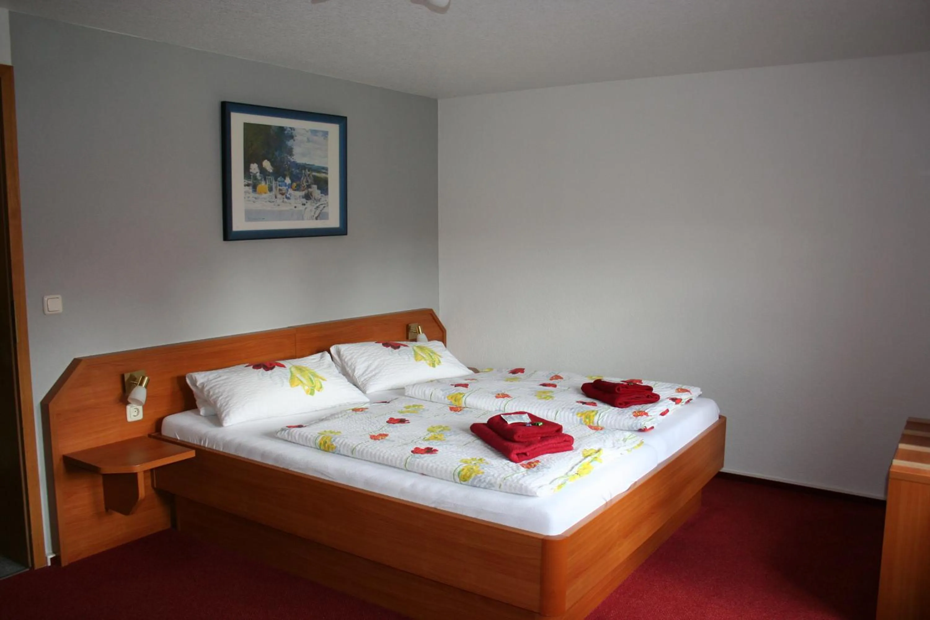 View (from property/room), Bed in Gasthaus & Hotel Zur Linde