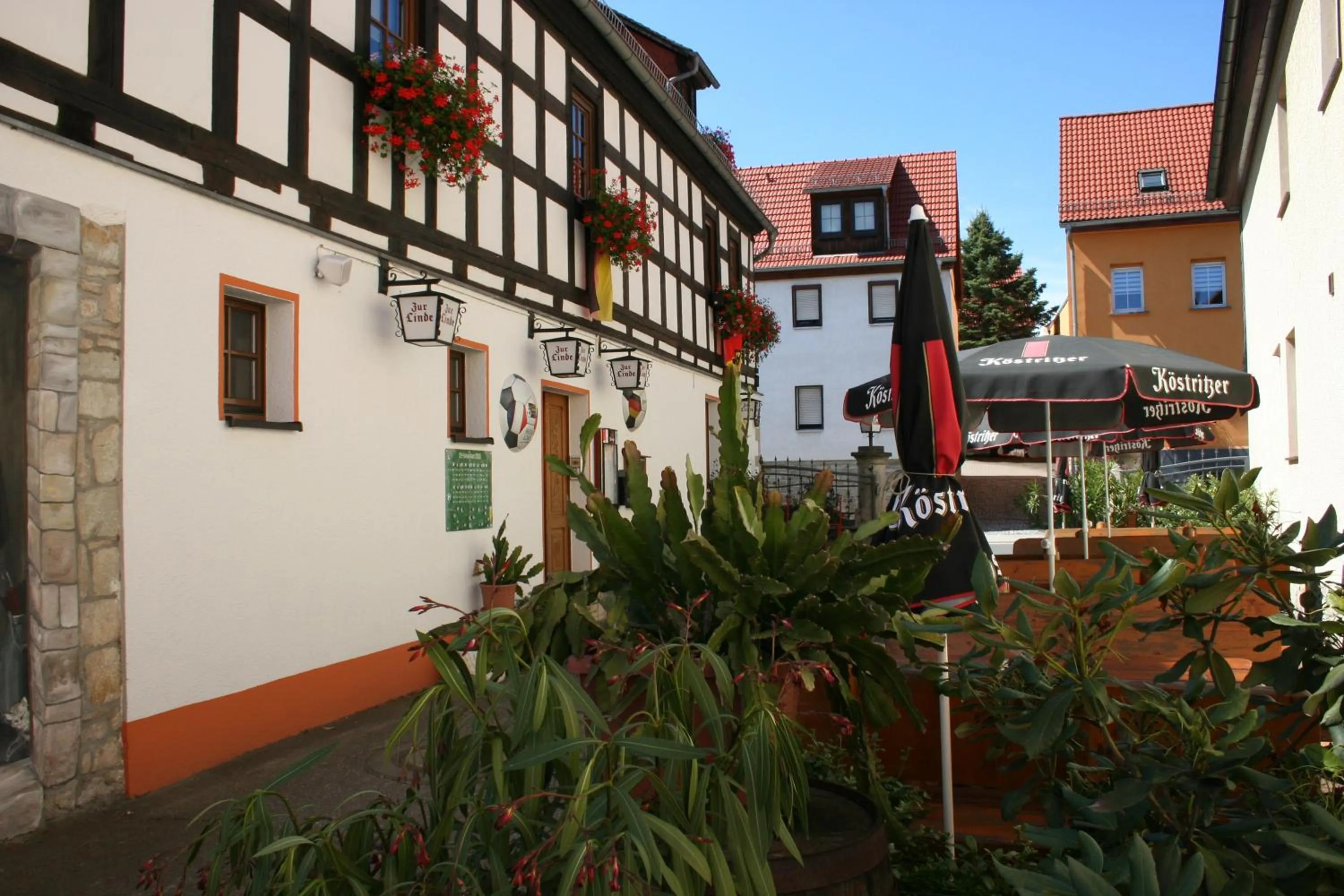 Patio in Gasthaus & Hotel Zur Linde