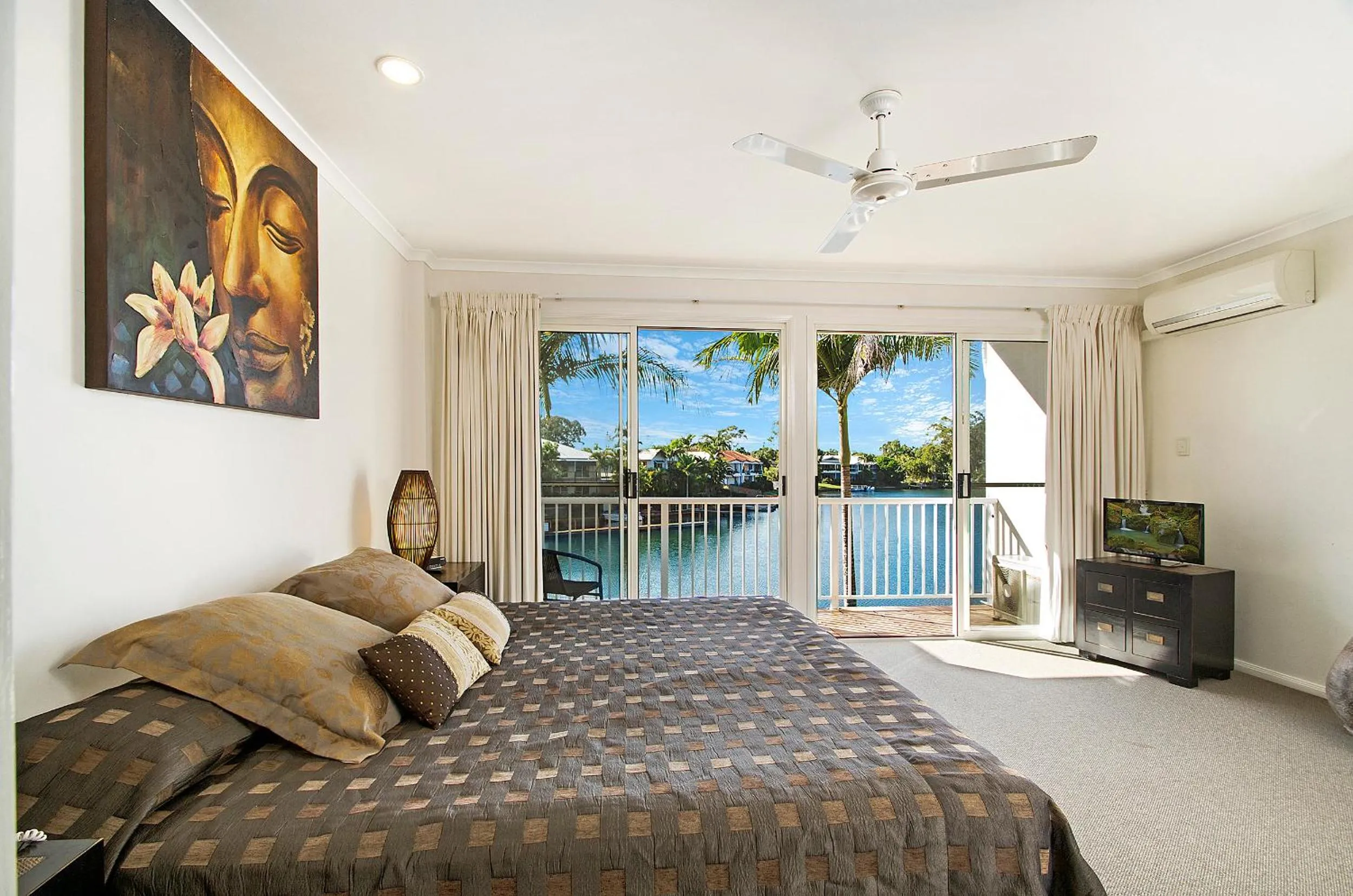 Bedroom, Bed in Portside Noosa Waters
