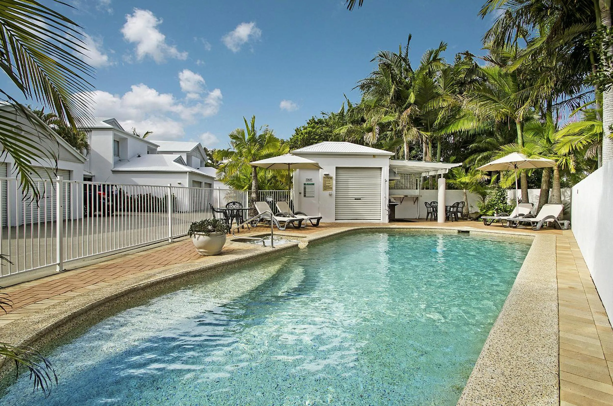 Day in Portside Noosa Waters