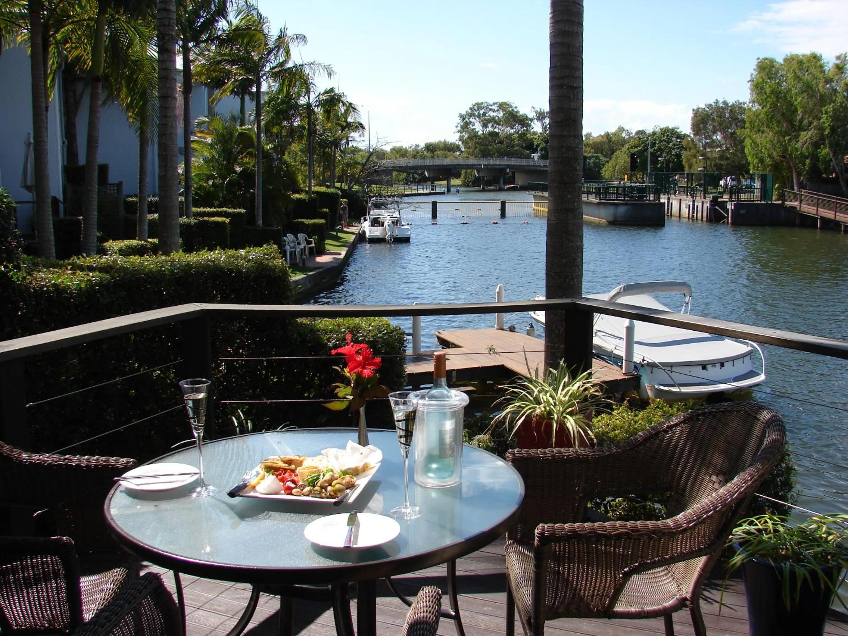 Restaurant/places to eat in Portside Noosa Waters