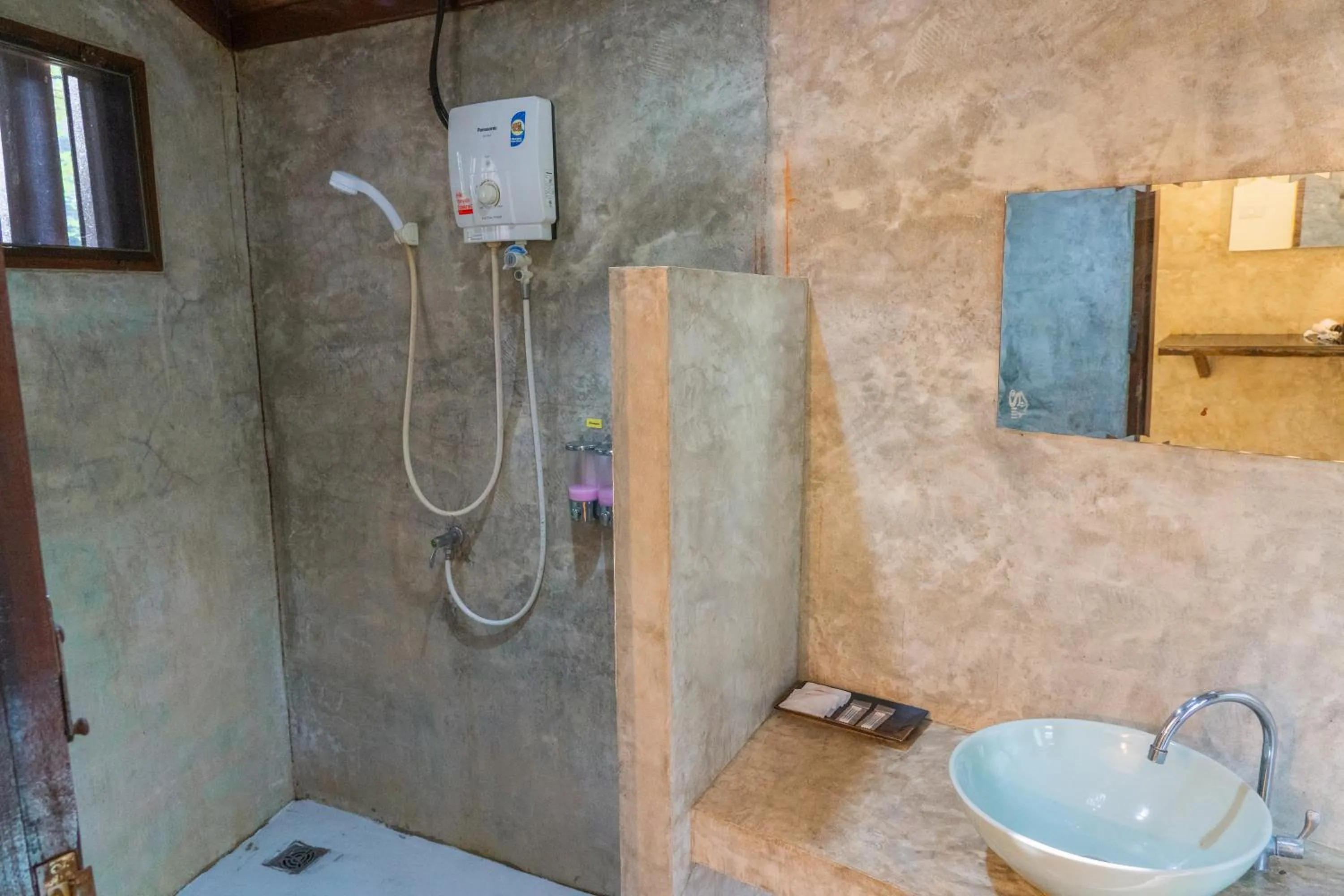 Shower in The Tropical Beach Resort