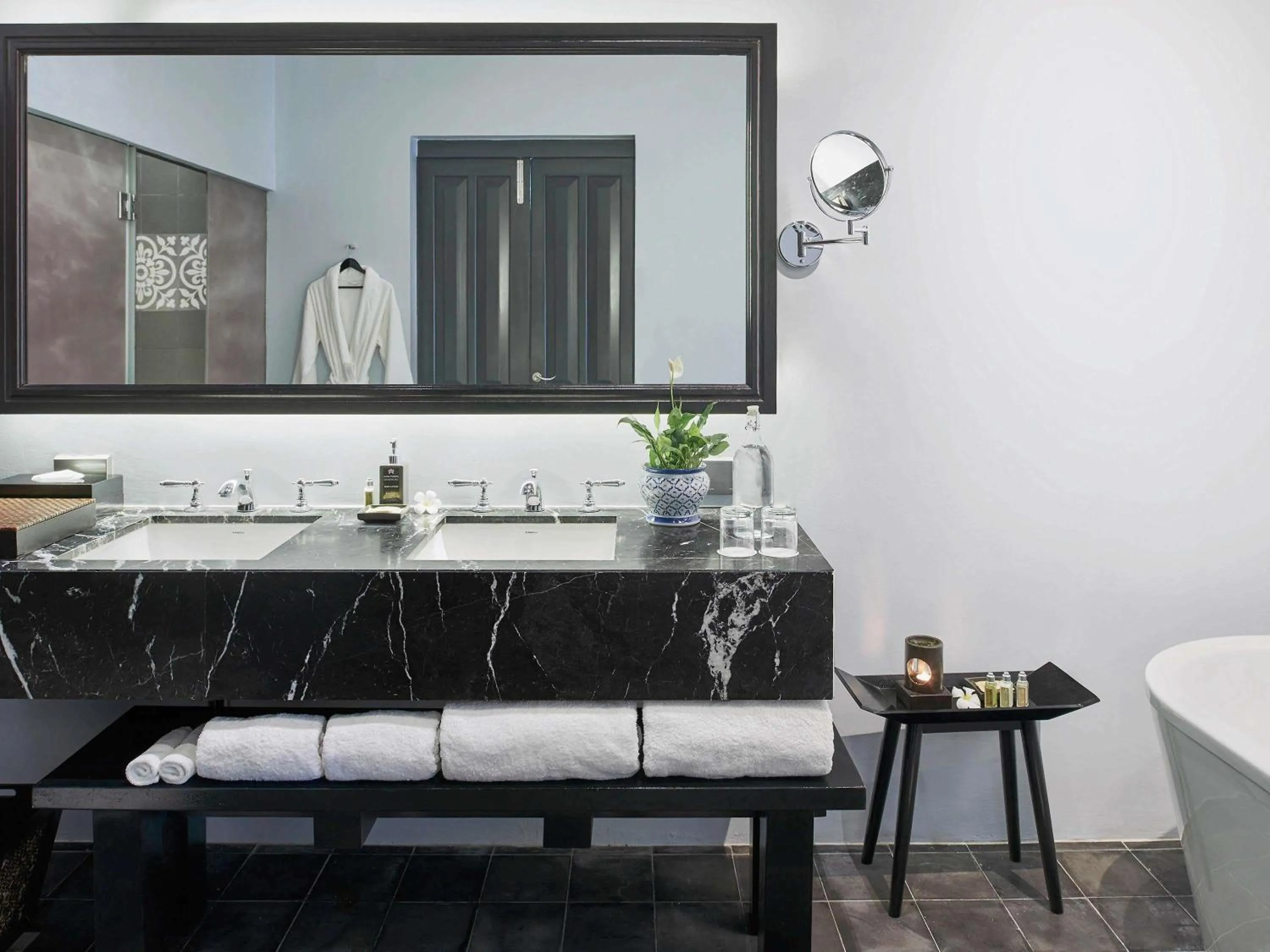 Signature Governor'S Residence with One King Bed - single occupancy in Sofitel Luang Prabang