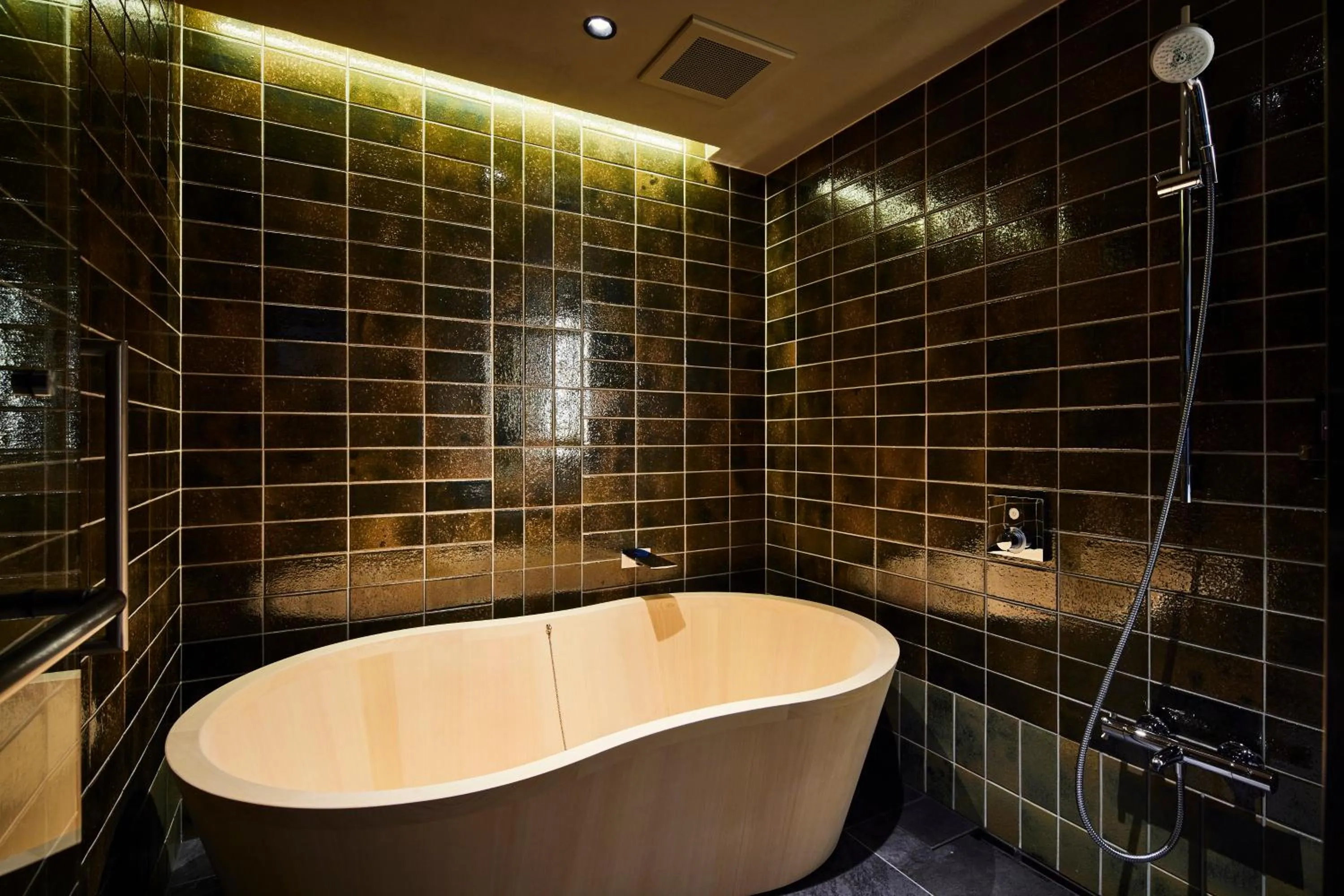 Shower in 厳島いろは