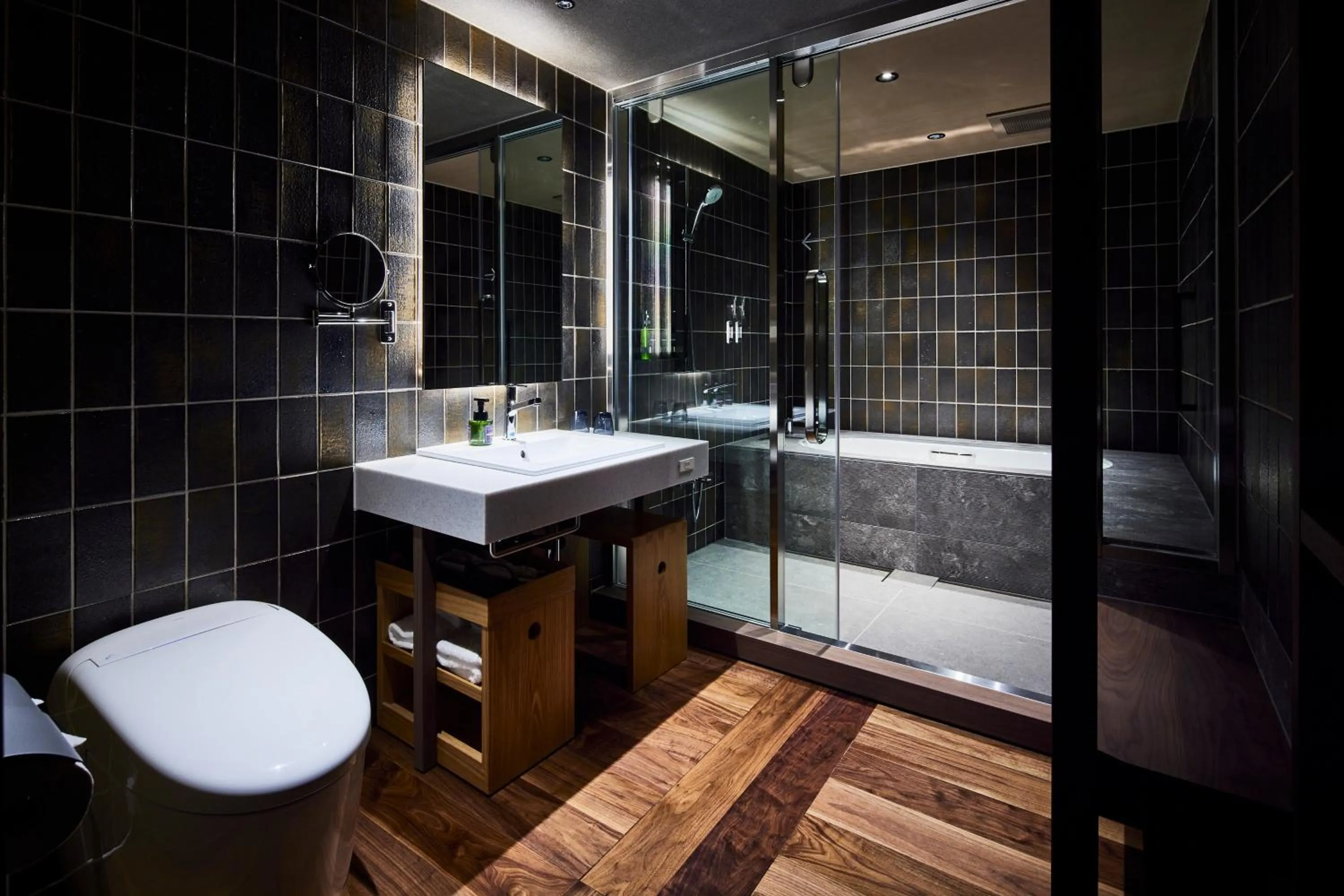 Shower in 厳島いろは