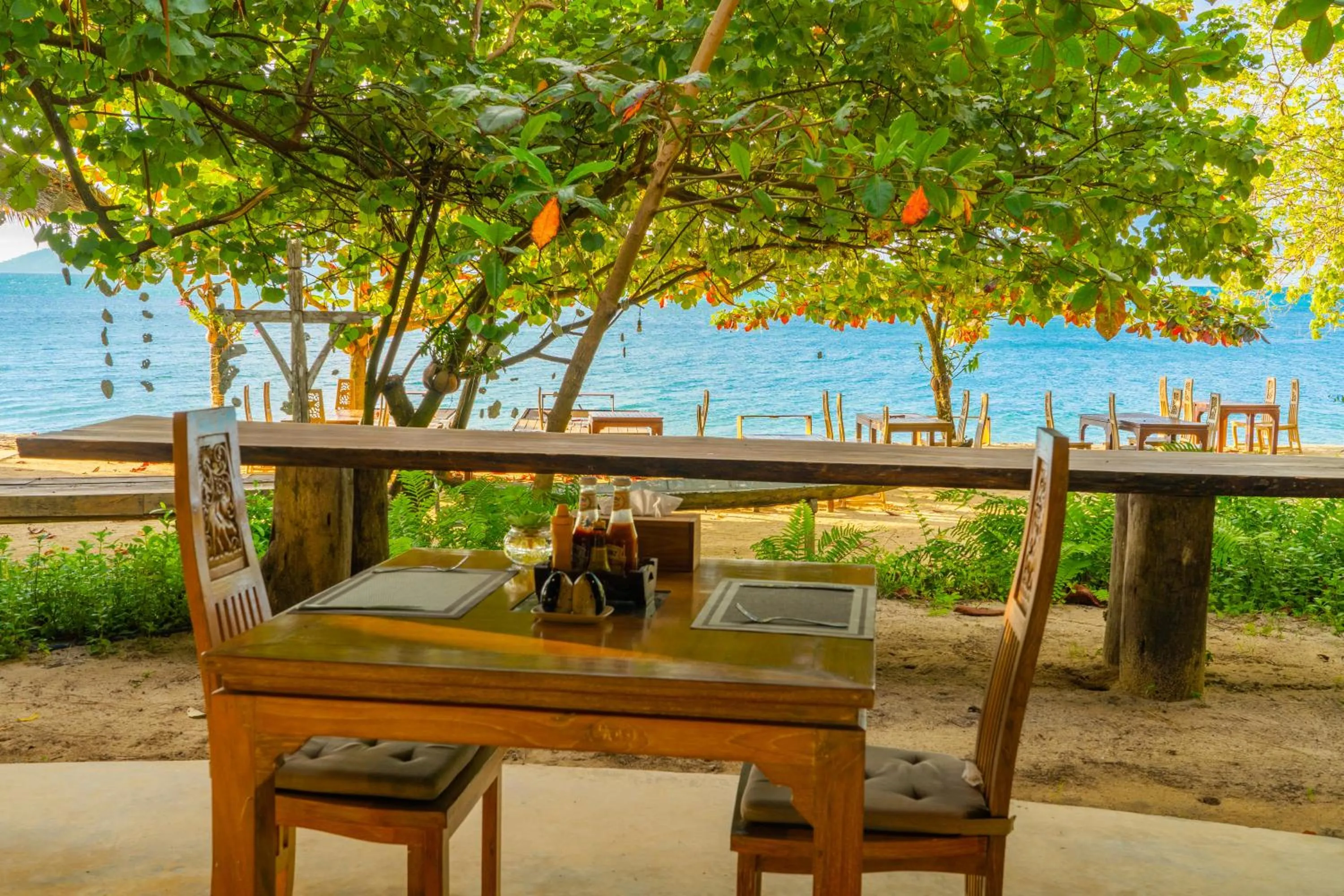 Restaurant/places to eat in Chivapuri Beach Resort