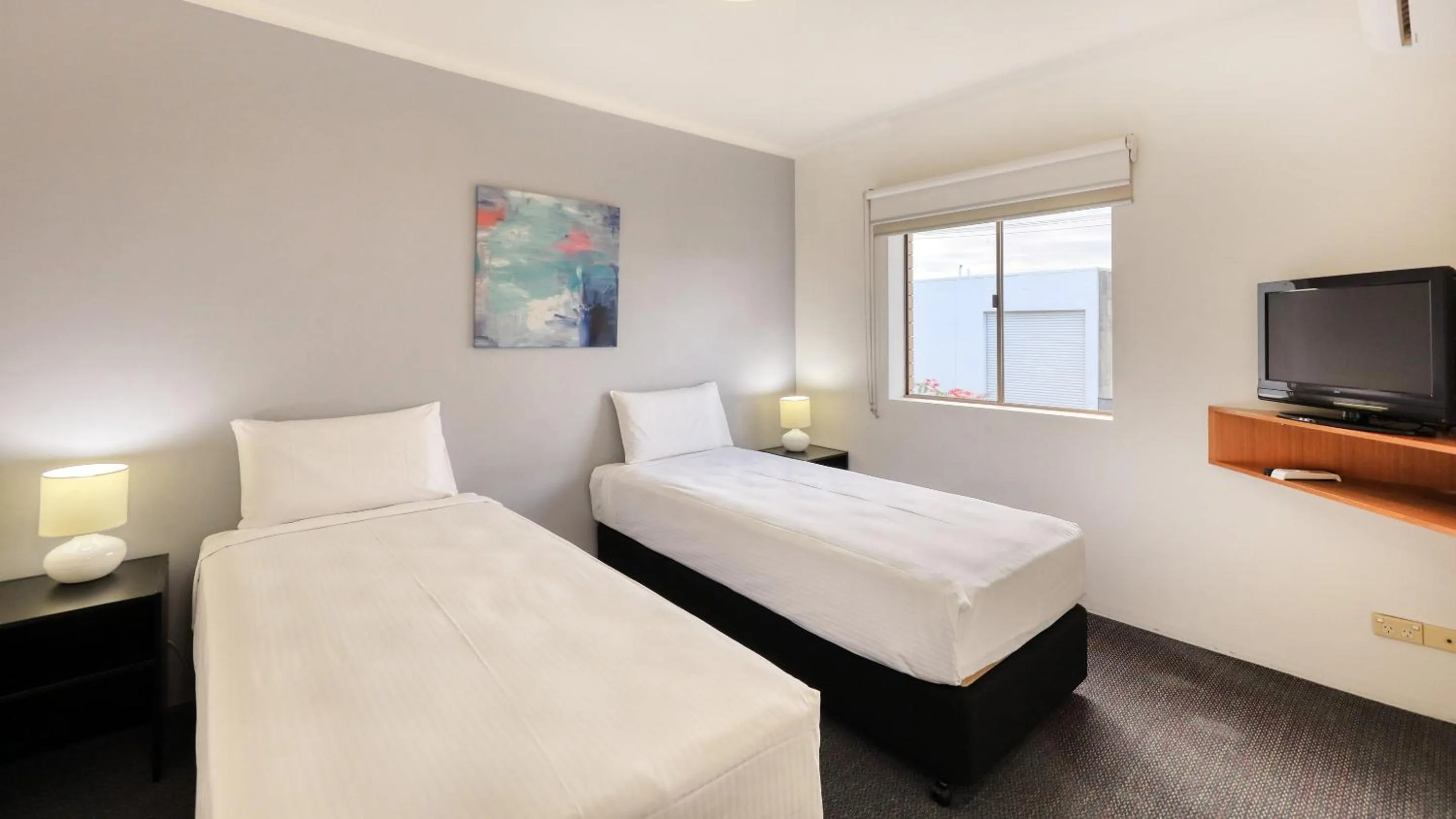 TV and multimedia, Bed in Best Western Cattle City Motor Inn