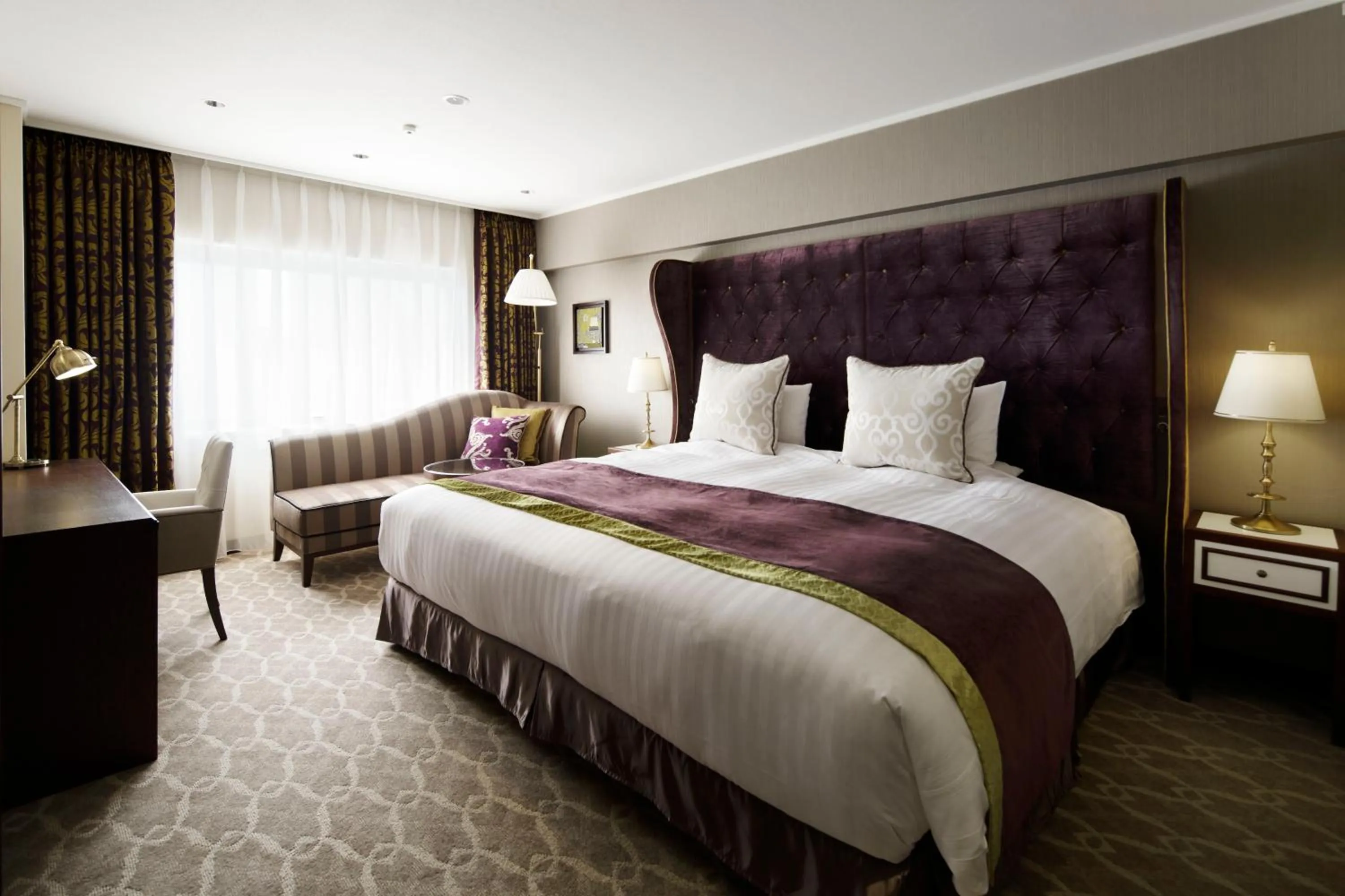 Photo of the whole room, Bed in Kyoto Century Hotel