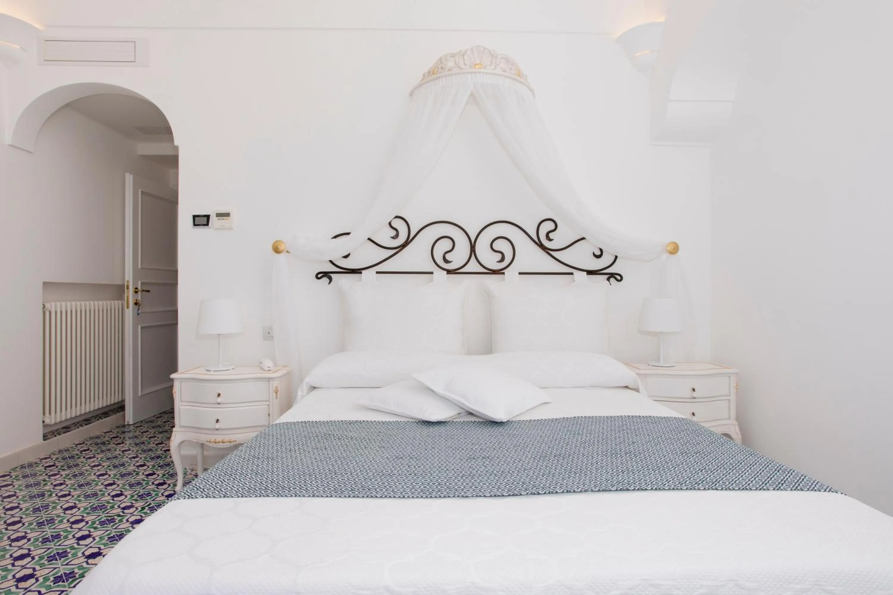 Bedroom, Bed in La Bizantina Luxury Villa