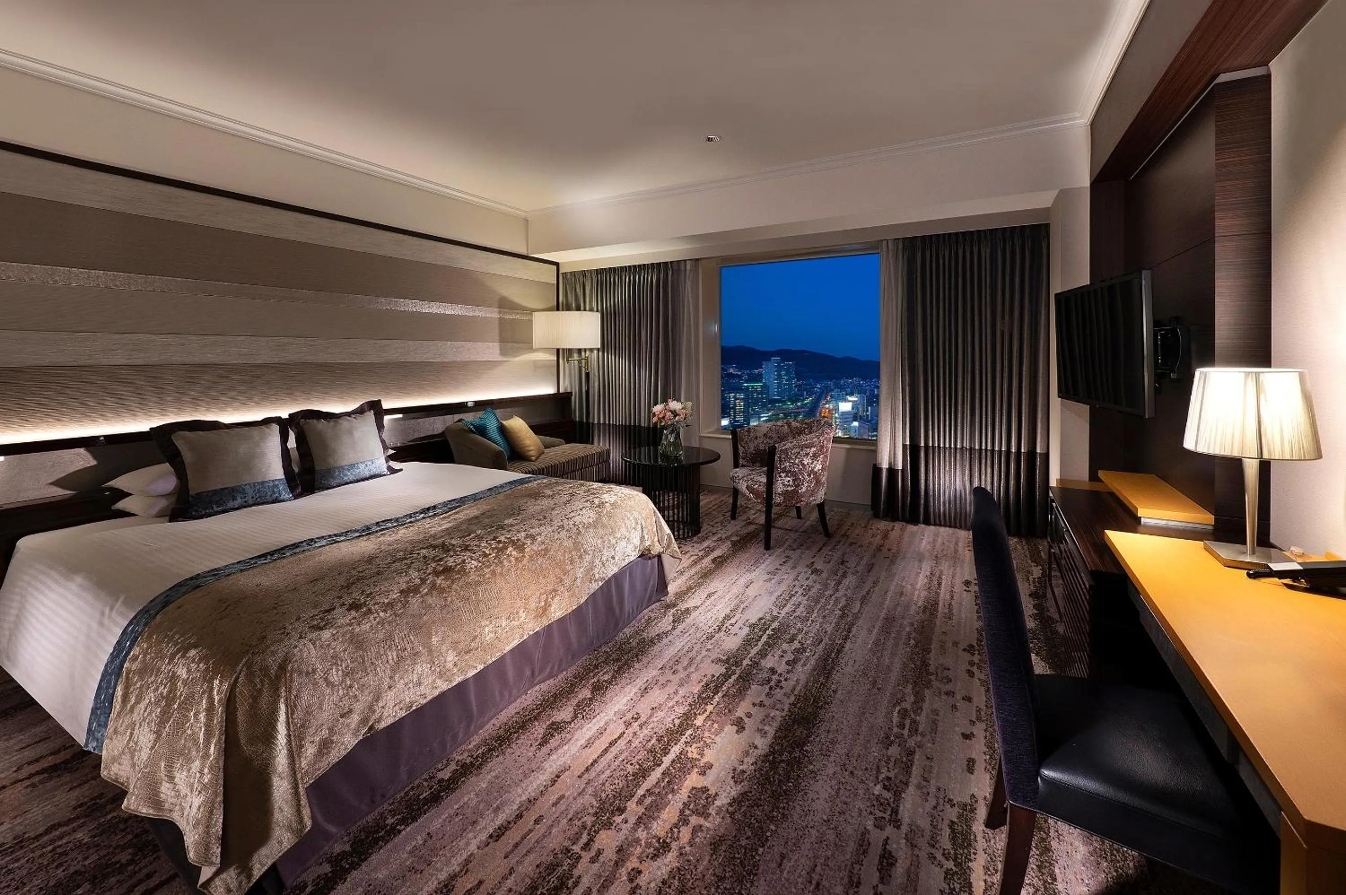 Bed in Hotel Granvia Okayama