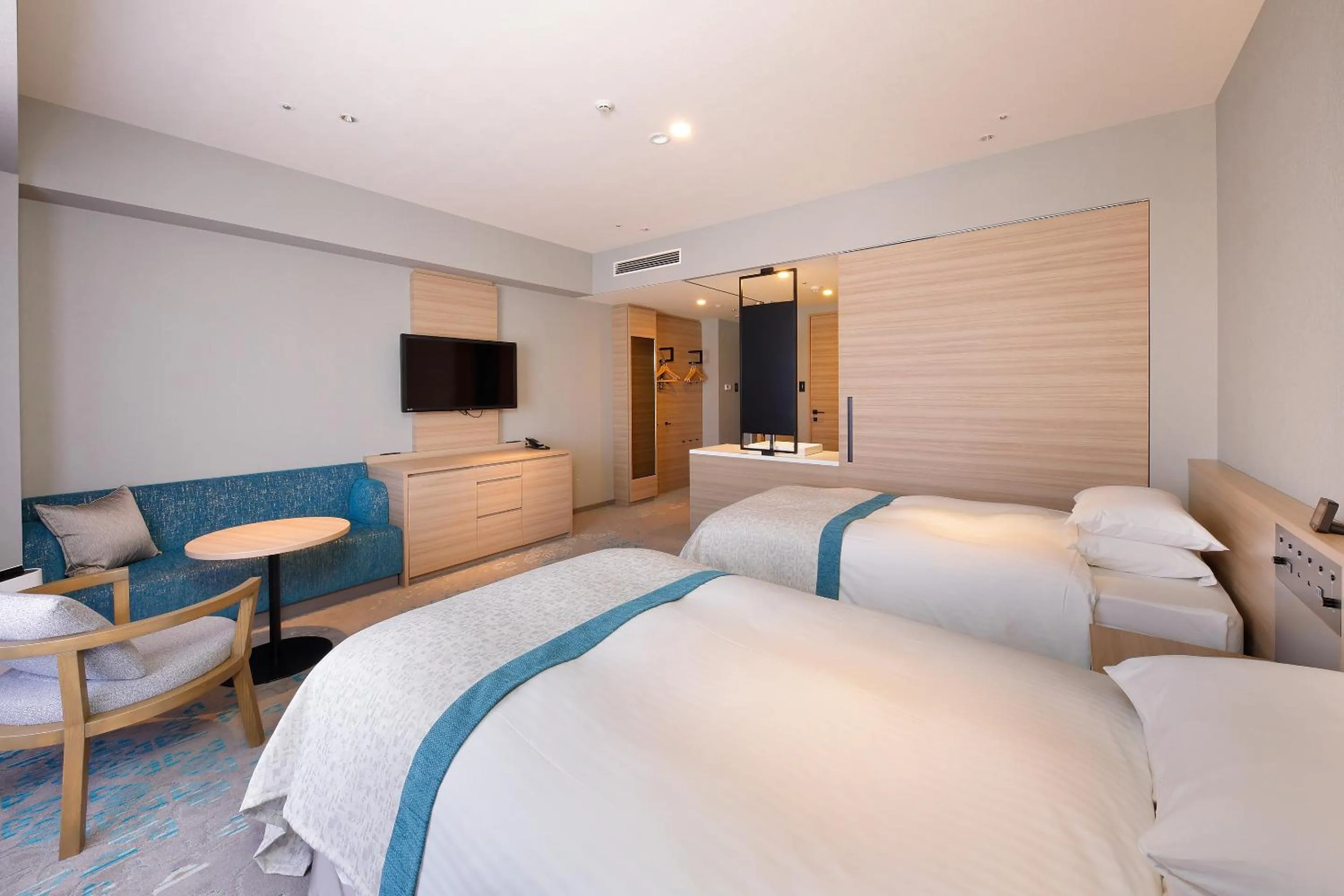 Photo of the whole room, Bed in Hotel Granvia Okayama