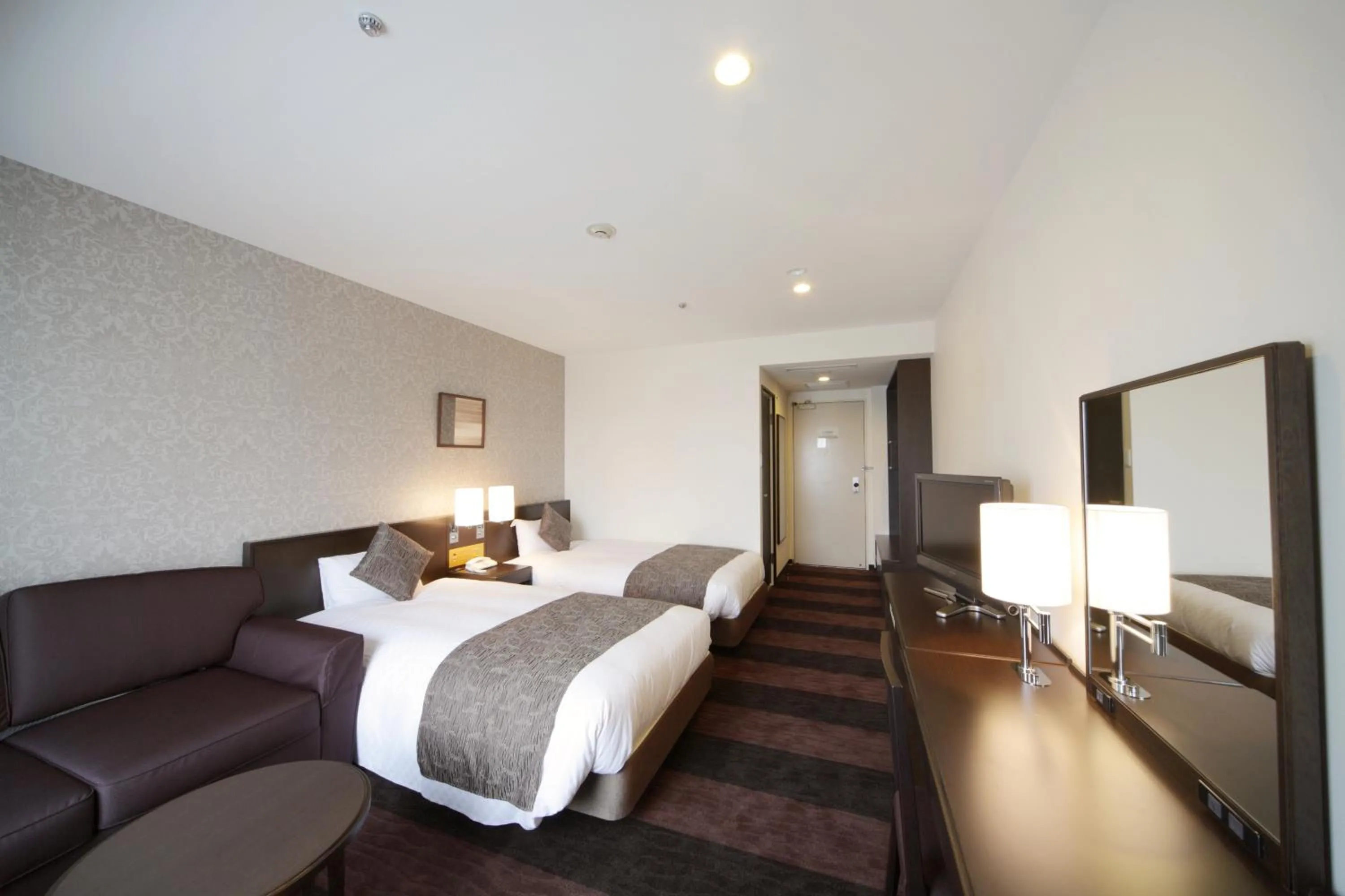 Photo of the whole room, Bed in Hotel Granvia Wakayama