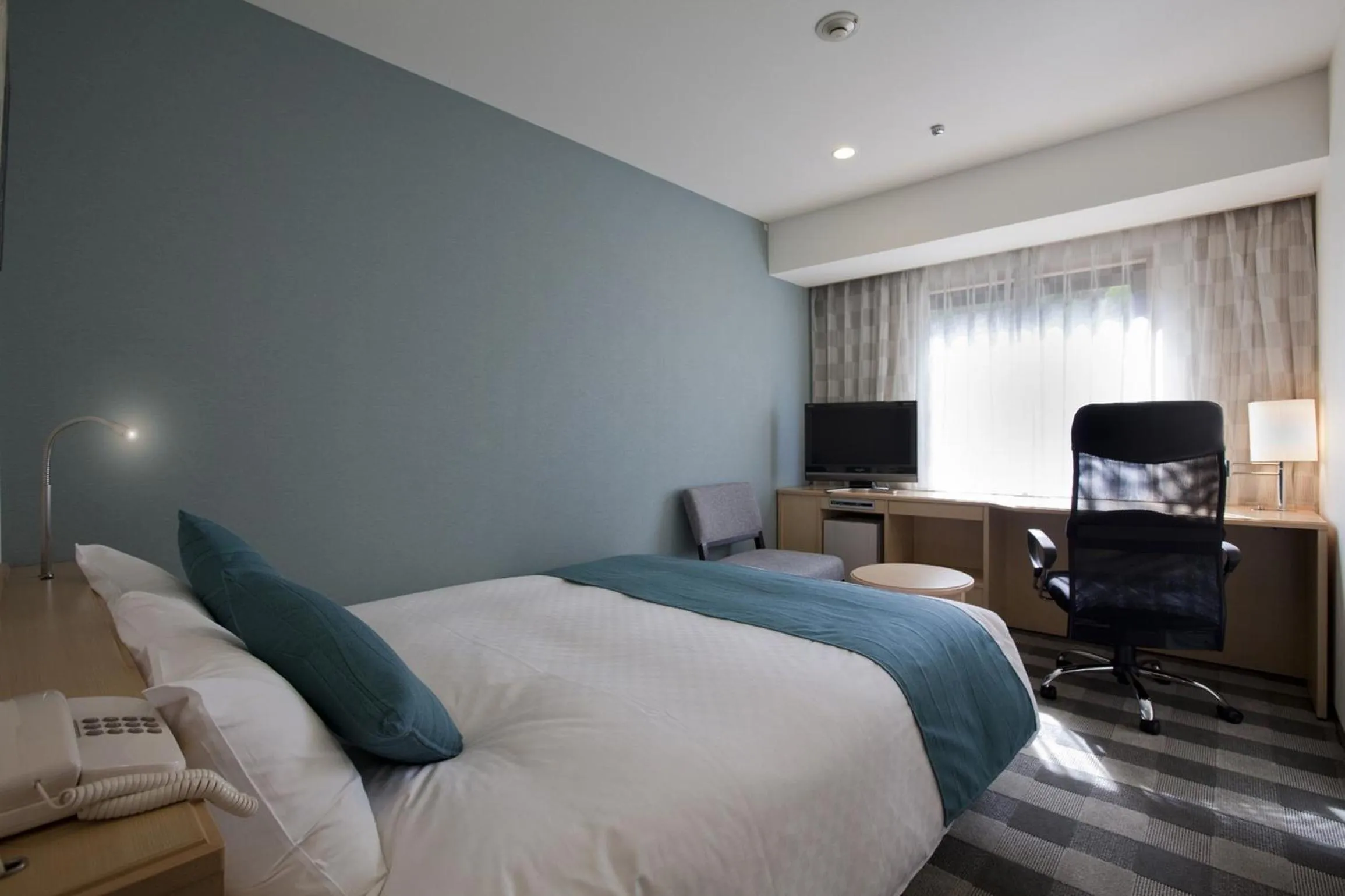 Day, Bed in Hotel Granvia Wakayama