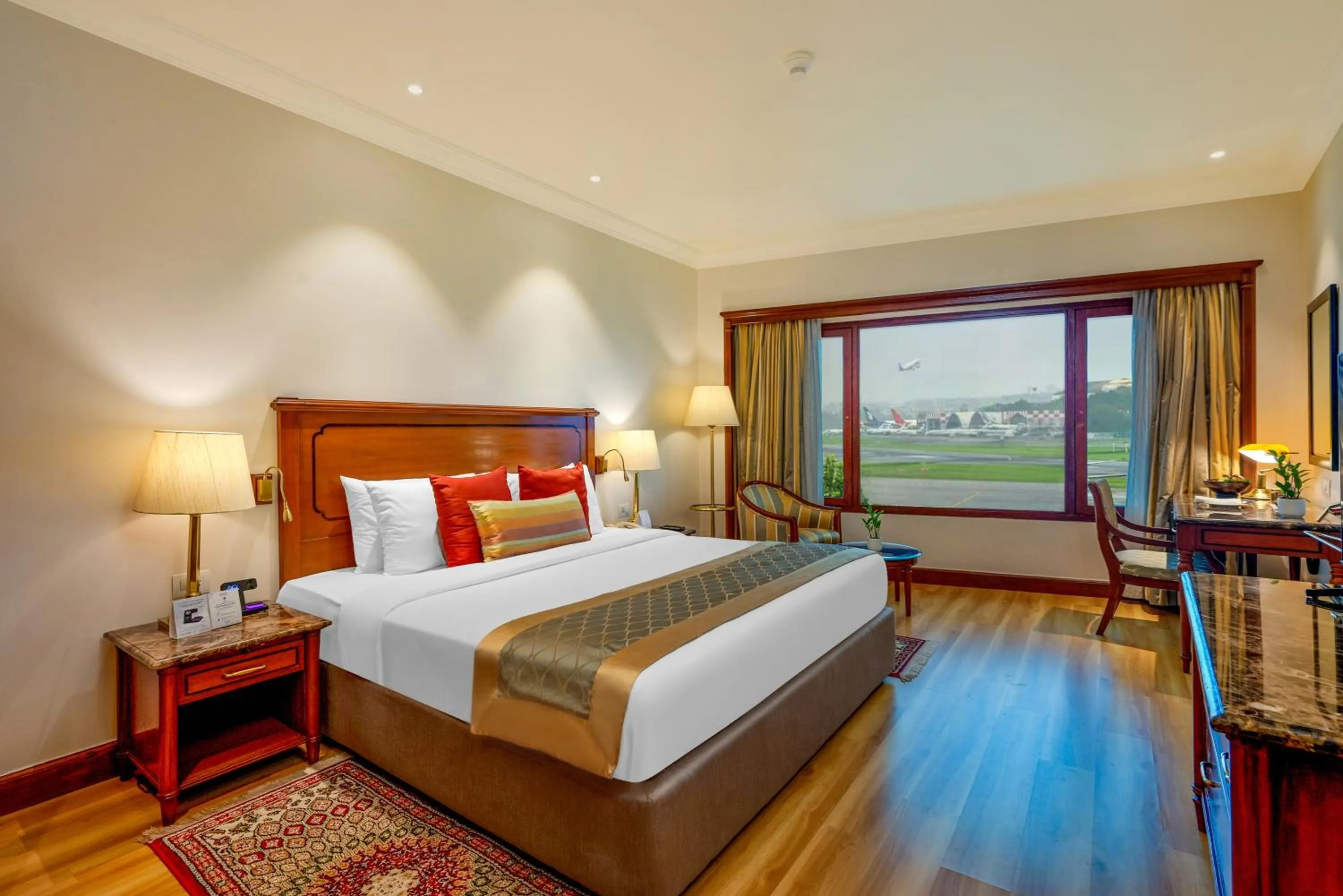 Bed in The Orchid Hotel Mumbai Vile Parle