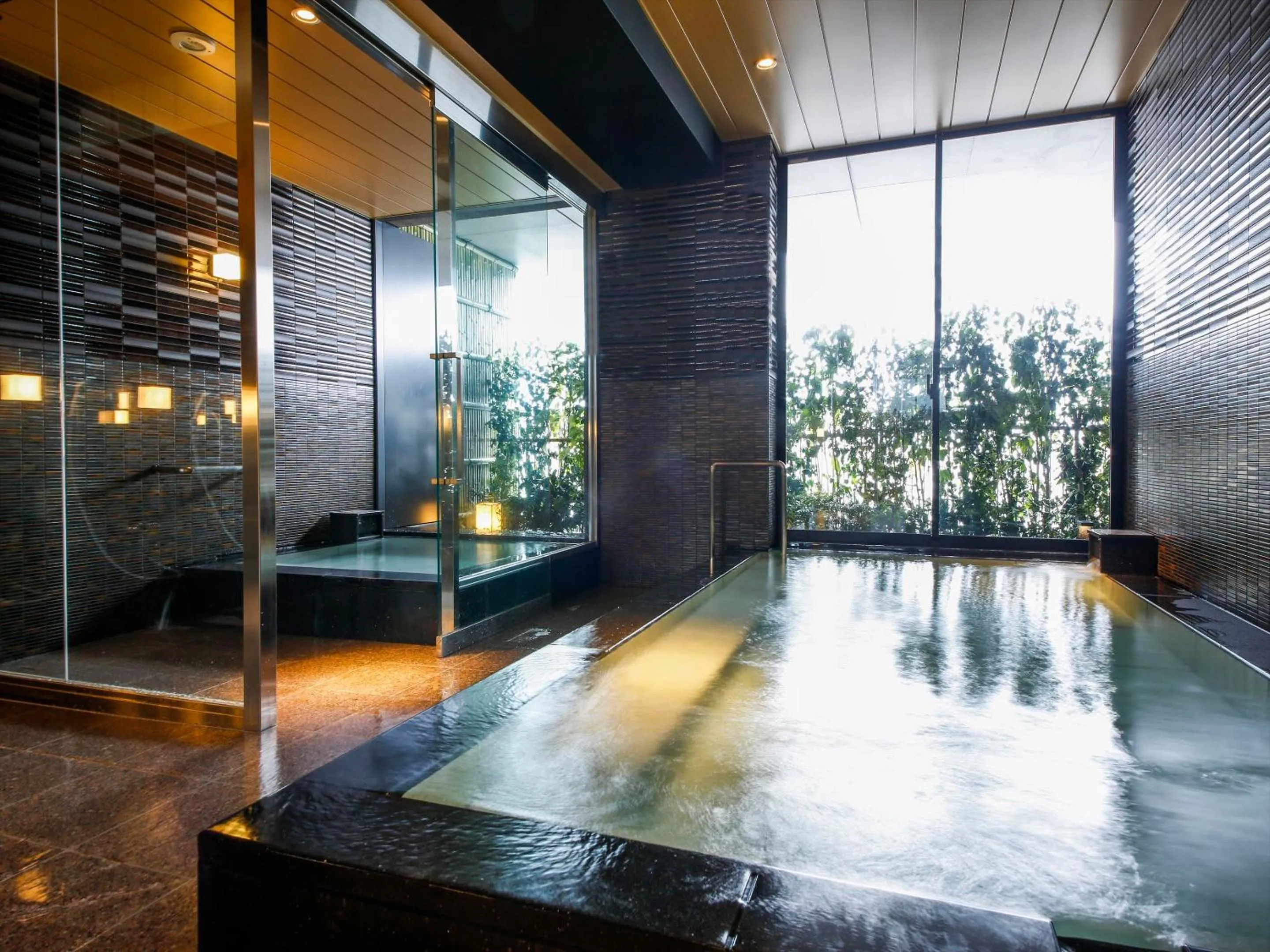 Open Air Bath in Hotel Honnoji