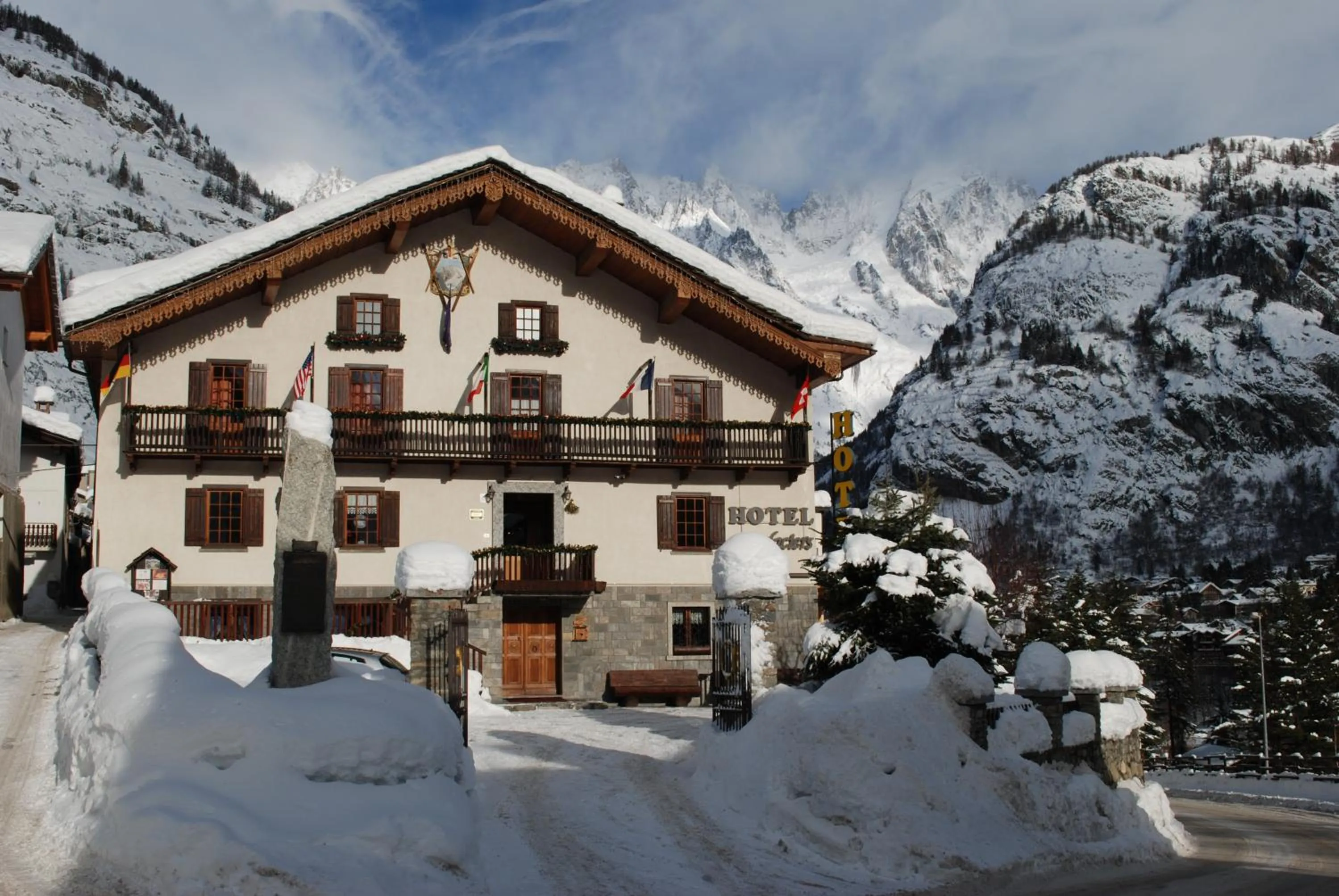 Property building in Hotel Des Glaciers