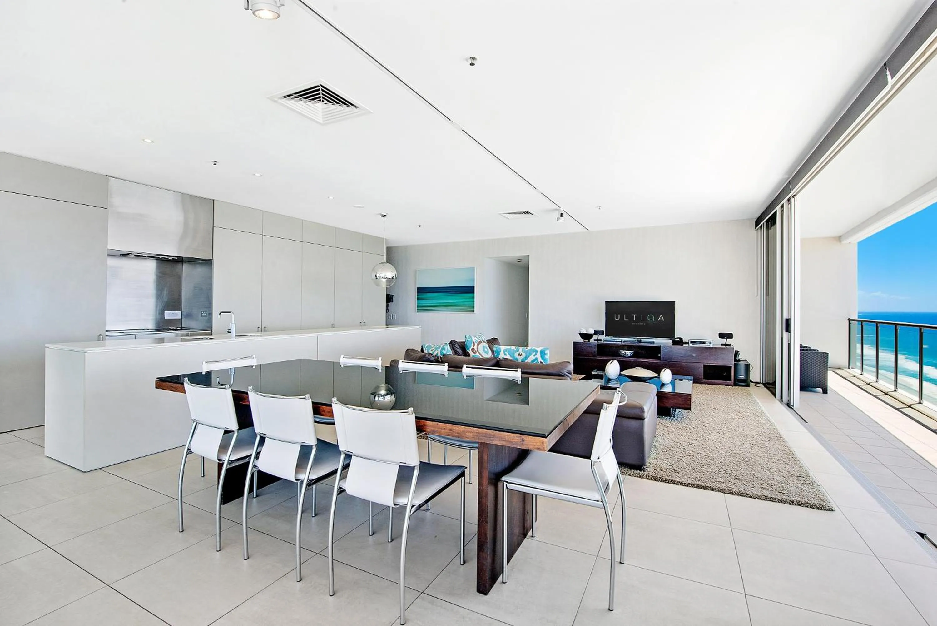 Patio in ULTIQA Air On Broadbeach