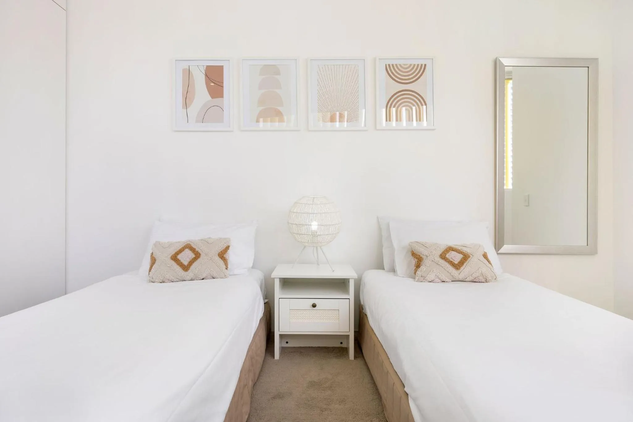 Bedroom, Bed in ULTIQA Air On Broadbeach