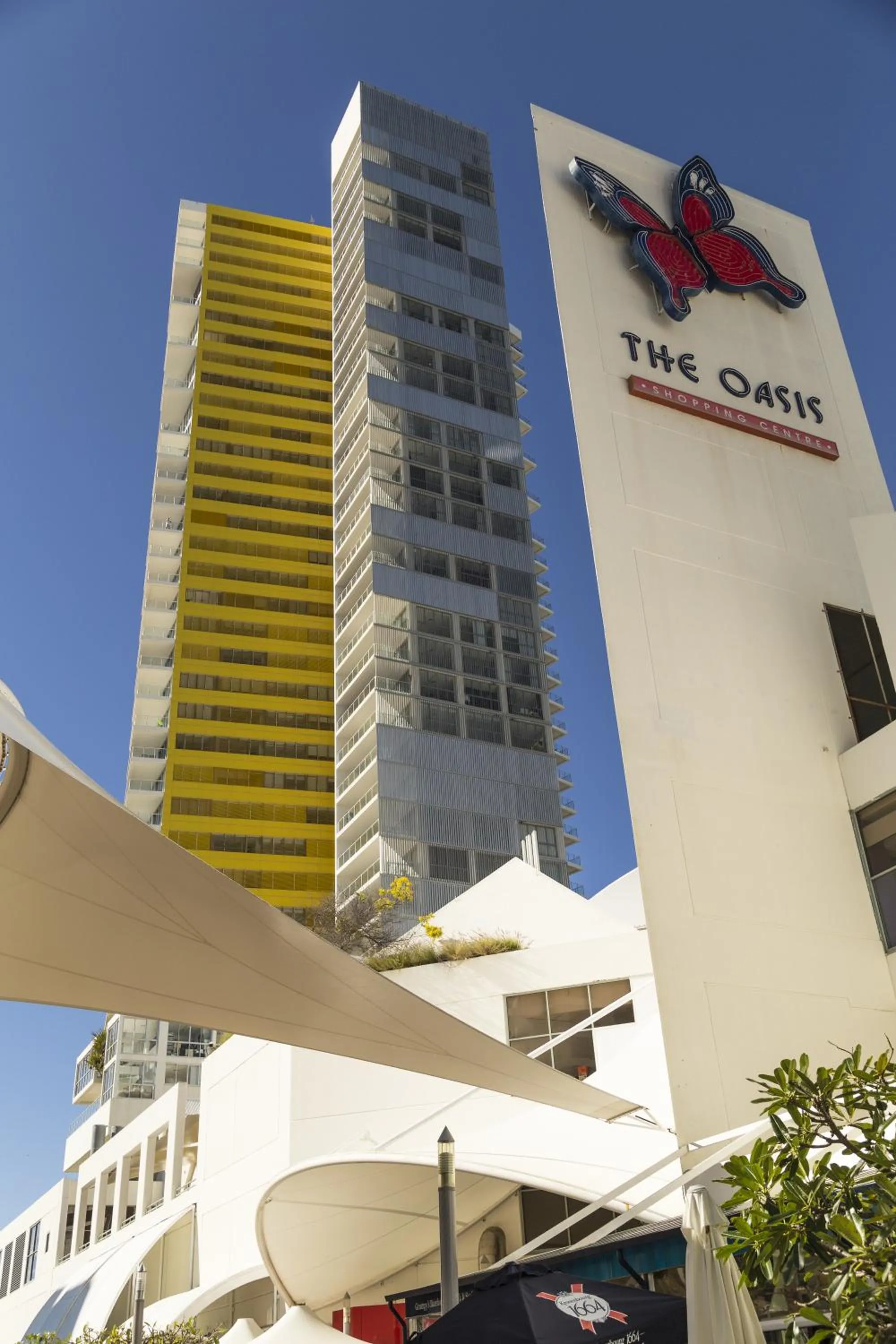 Property building in ULTIQA Air On Broadbeach